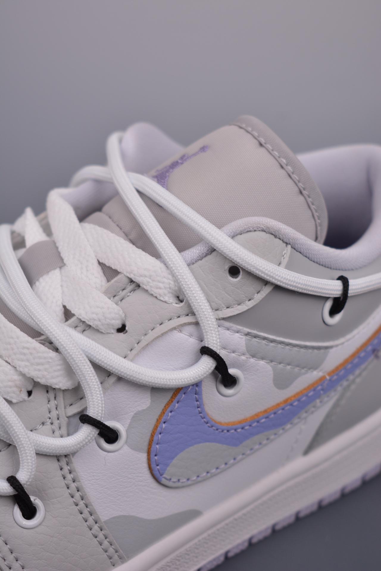 运动鞋, 解构, 板鞋, 休闲板鞋, AJ1, Air Jordan 1 Low, Air Jordan 1 - Air Jordan 1 Low 解构抽绳低帮 AJ1乔1低帮休闲板鞋 同步官方配色 市场唯一独家头层皮打造 原鞋原档案开发 原厂皮料 原档冲孔鞋头 正确满胶鞋垫 四线拉帮 原厂织唛标 鞋舌高弹海绵填充 官方货号：DC0774 501B