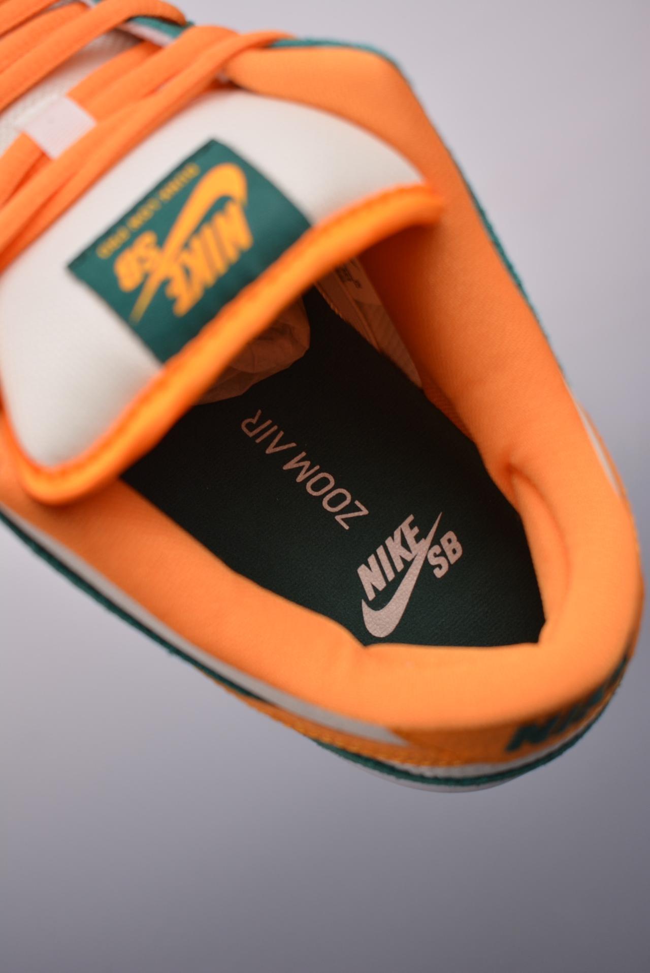 运动鞋, SB Dunk Low, Nike SB Dunk Low - Nike SB Dunk Low 绿橘配色 鞋帮高度低帮 纯原大厂出品 
货号: 304292 383NCC
尺码：40 40.5 41 42 42.5 43 44 44.5 45 46 47.5