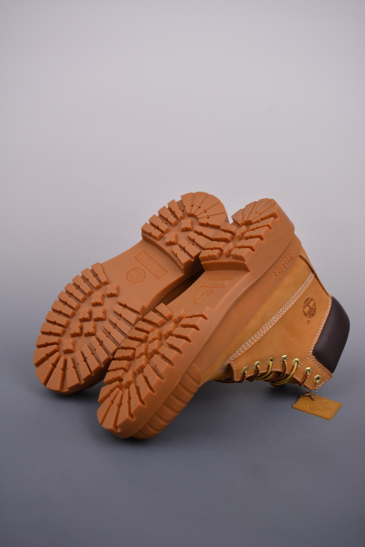 - Timberland x Bee Line 联名款 经典款大黄靴 高帮 黄色 七孔 男码10061
