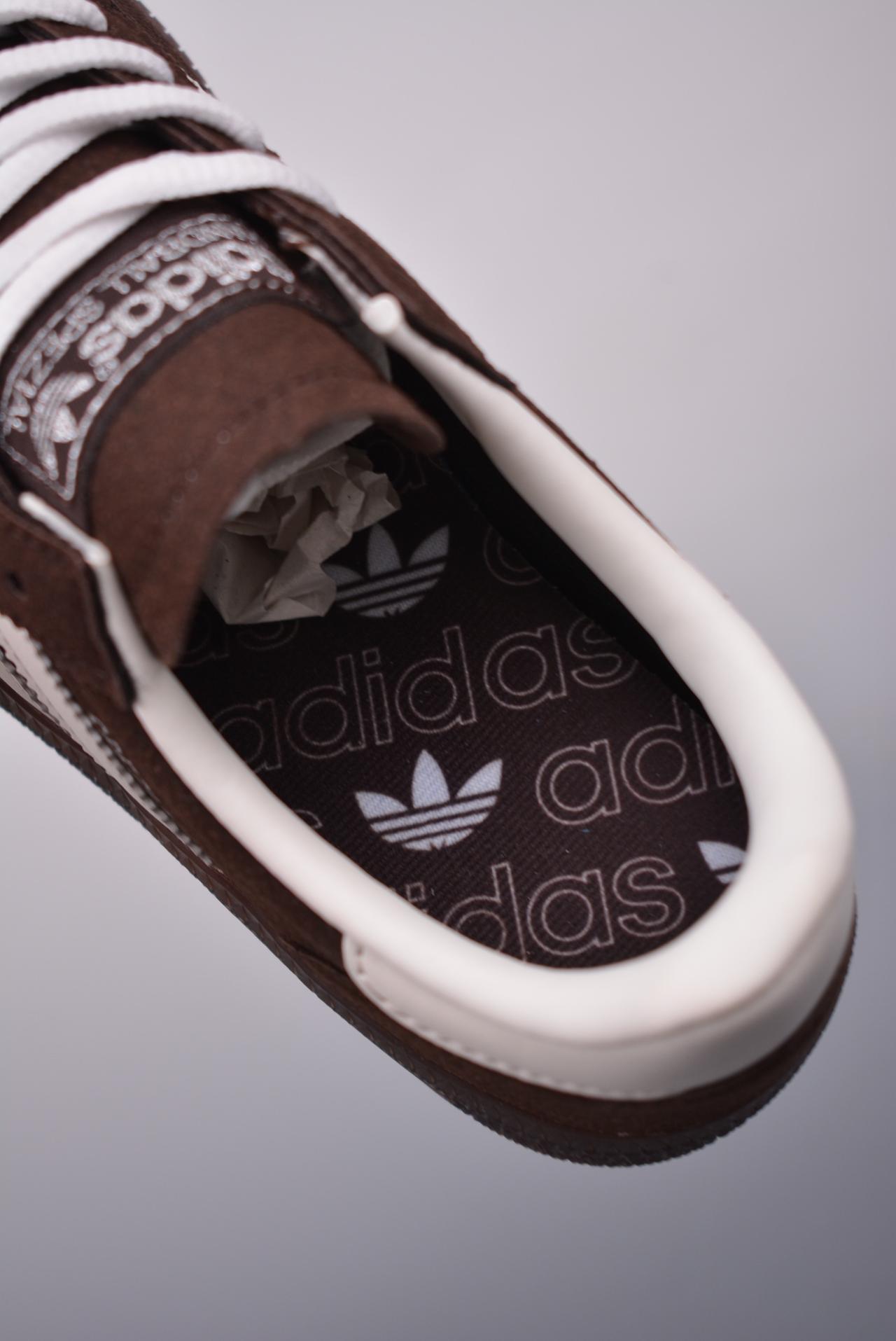 - Adidas Handball Spezial 经典款 反毛皮复古休闲板鞋 高帮 灰色 货号: IF8914SH