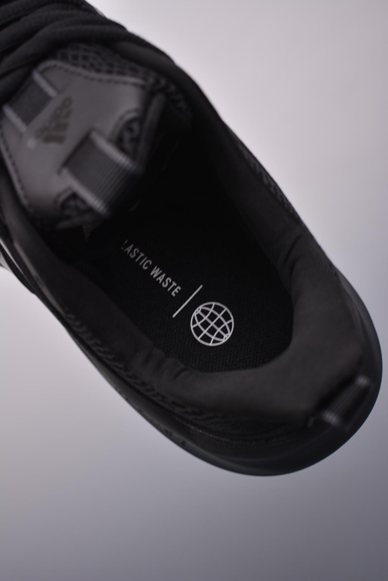 运动鞋, 跑步鞋, adidas - adidas ALPHABOOST V1 Sustainable 低帮跑步鞋 鞋头出色设计 鞋跟后跟做了贴合脚踝曲线处理 穿着不磨脚 耐磨材质外底辅以组合纹路 铸就非凡抓地力 官方货号: IF7290DD