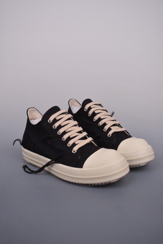 运动鞋, 贝壳头 - 莞产G版 RO欧文斯Rickowens 经典贝壳头款式“黑色破坏布面” 小牛皮材质 粒面和针车间距 极致还原 顶级头层的小牛皮 鞋面丝绸布面 一比一规格礼盒装 重达3斤以上 定制欧文斯保护盒 尺码: 36 37 38 39 40 41 42 43 44 45 46