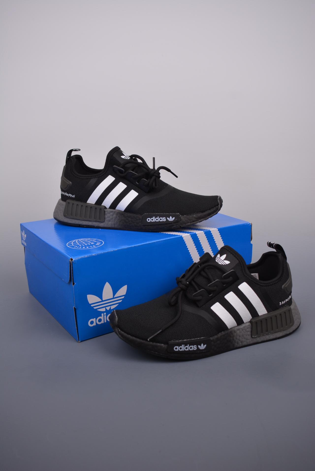 运动鞋, adidas NMD, adidas - Adidas NMD _R1 透气网面 虎扑版本 专柜同步上架 现货仓储 全年稳定现货供应 原装进口Boost原料 永不发黄氧化 官方货号: GZ9262DD