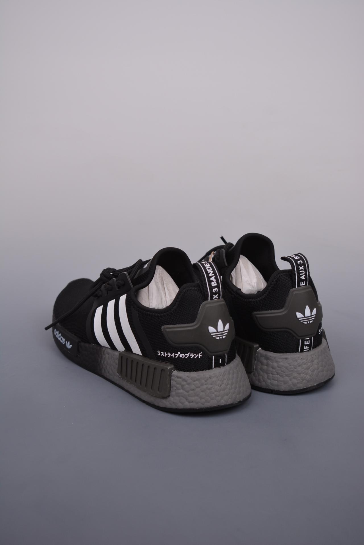 运动鞋, adidas NMD, adidas - Adidas NMD _R1 透气网面 虎扑版本 专柜同步上架 现货仓储 全年稳定现货供应 原装进口Boost原料 永不发黄氧化 官方货号: GZ9262DD