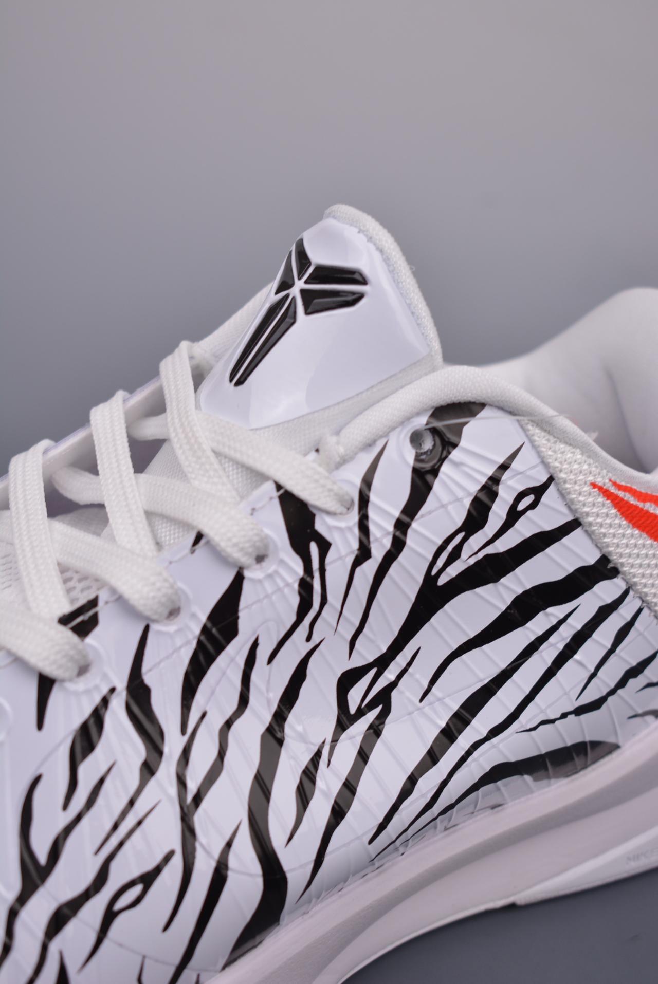 运动鞋, 篮球鞋, 球鞋, Zoom Kobe 5 Protro - NIKE ZOOM KOBE 5 PROTRO 科比五代 高帮篮球鞋 黑色 货号: DB4796 556XC