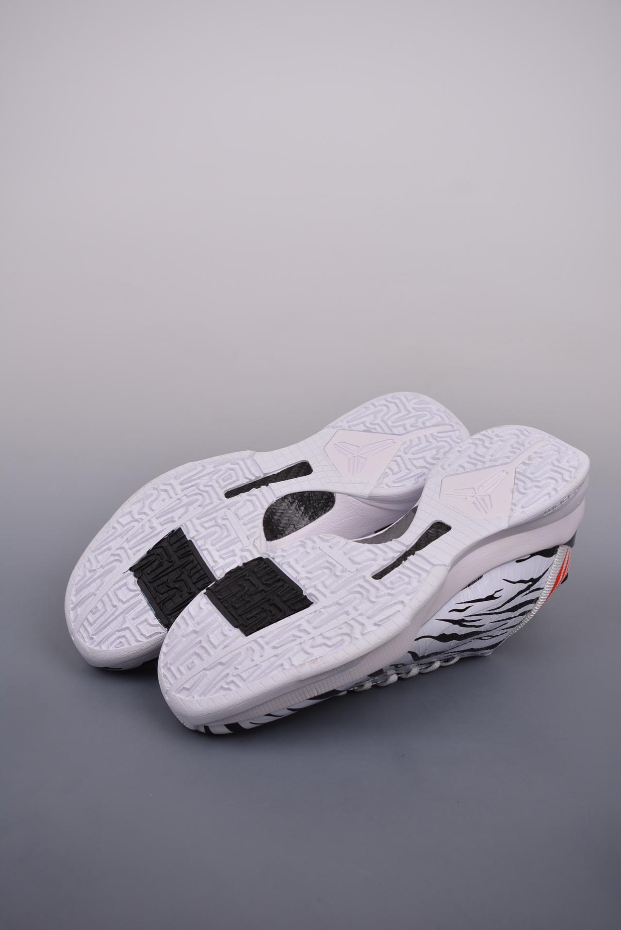 运动鞋, 篮球鞋, 球鞋, Zoom Kobe 5 Protro - NIKE ZOOM KOBE 5 PROTRO 科比五代 高帮篮球鞋 黑色 货号: DB4796 556XC