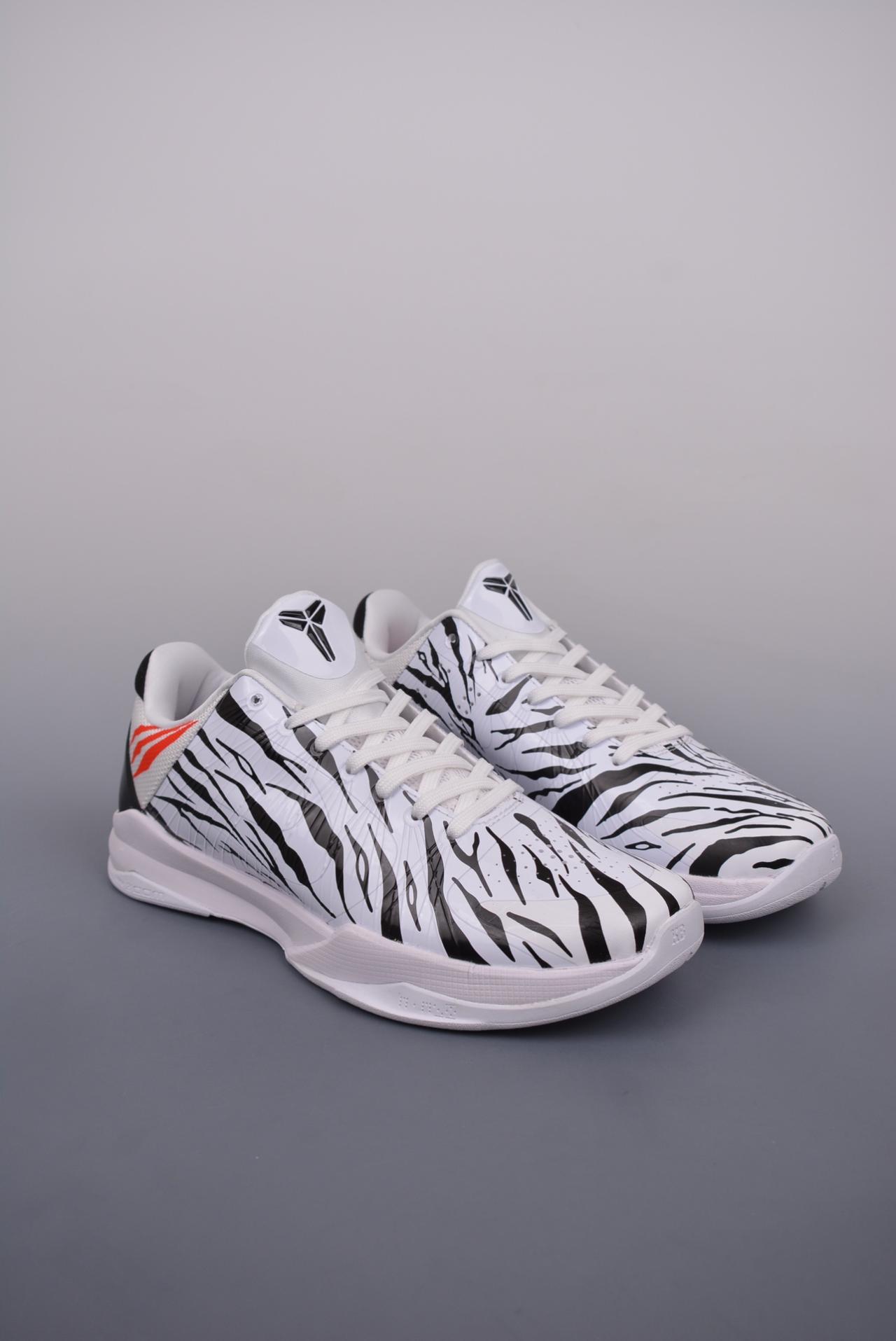 运动鞋, 篮球鞋, 球鞋, Zoom Kobe 5 Protro - NIKE ZOOM KOBE 5 PROTRO 科比五代 高帮篮球鞋 黑色 货号: DB4796 556XC
