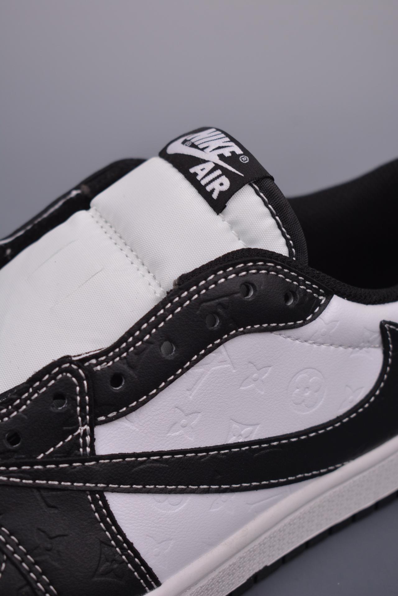 运动鞋, 服装, 倒钩, Air Jordan 1 Low, Air Jordan 1 - Fragment x Travis Scott x Air Jordan 1 Low 三方联名倒钩 蓝色 倒钩鞋 官方货号：DM7866 101NCC