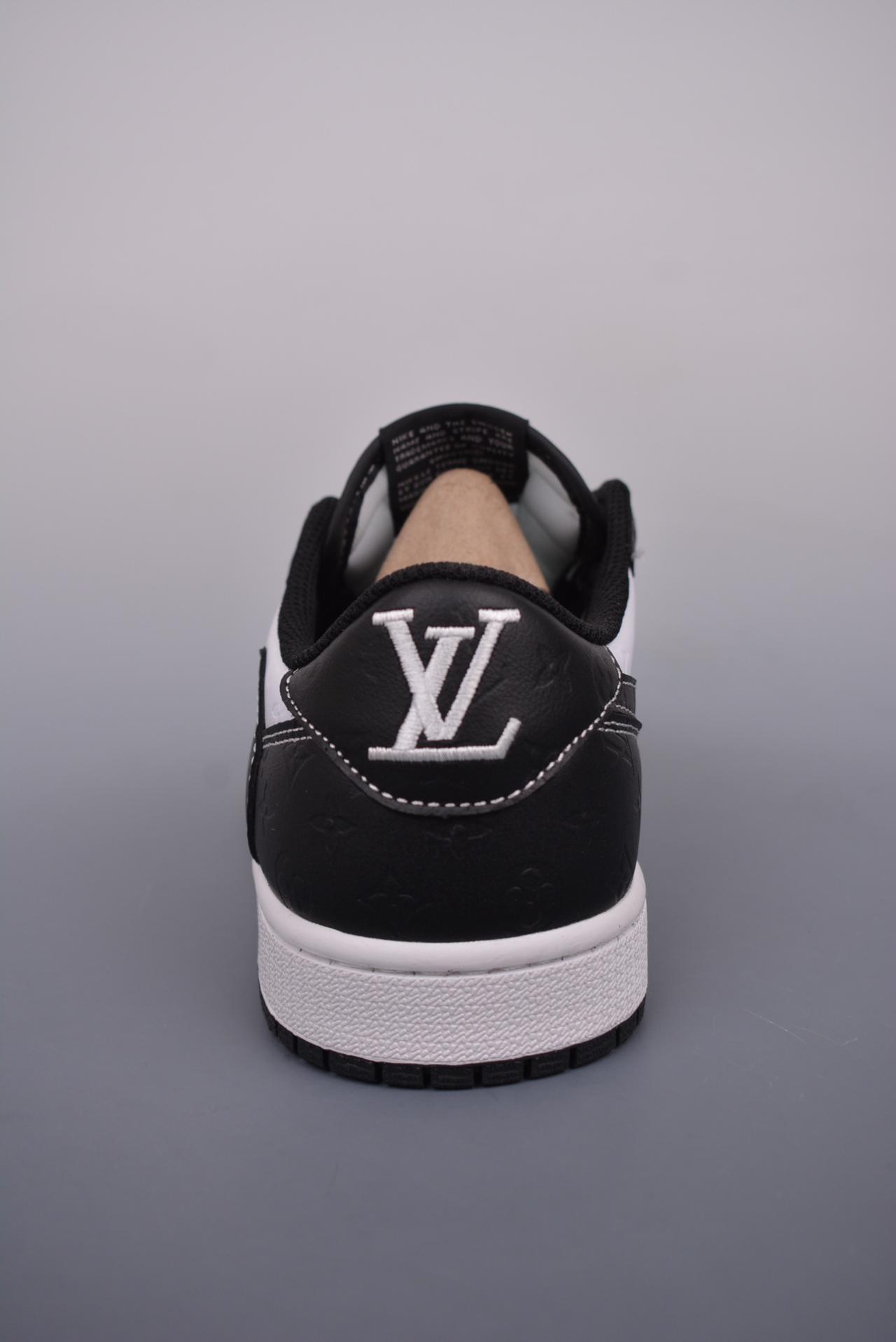 运动鞋, 服装, 倒钩, Air Jordan 1 Low, Air Jordan 1 - Fragment x Travis Scott x Air Jordan 1 Low 三方联名倒钩 蓝色 倒钩鞋 官方货号：DM7866 101NCC