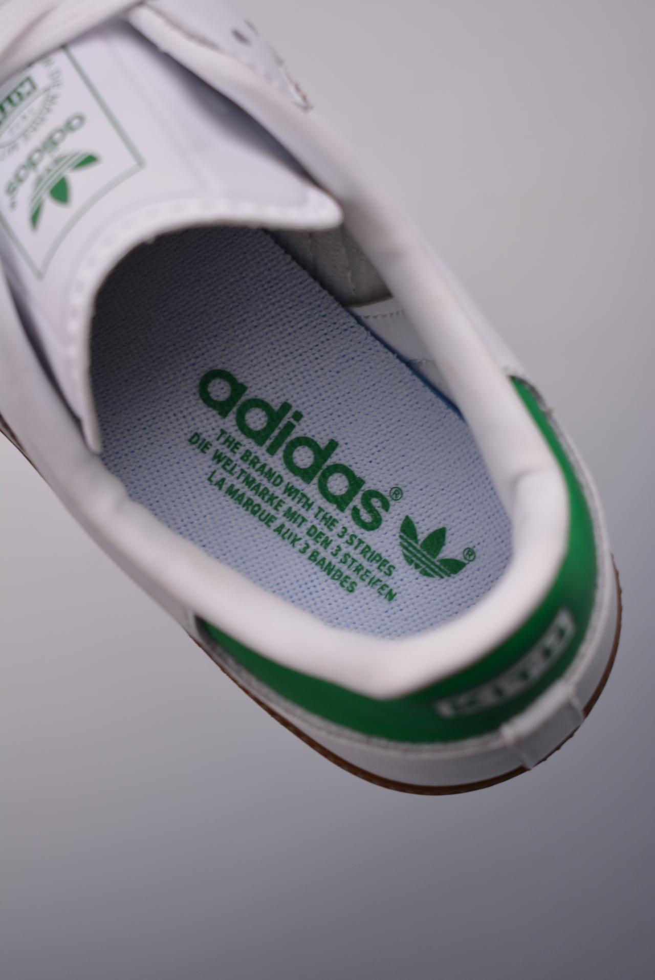 运动鞋, adidas Samba, adidas - Adidas Samba OG 桑巴纪念日系列 低帮鞋 纪念日系列 真皮材质 翻毛皮拼接 鞋头 款号：FX5398XD