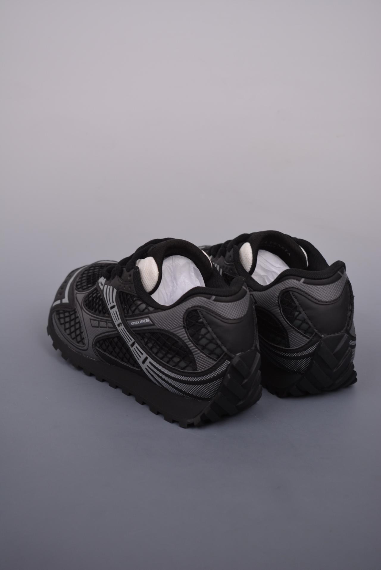 运动鞋 - Bottega Veneta BV23全新 Orbit设计师谢幕款 休闲 Runner运动鞋 银色