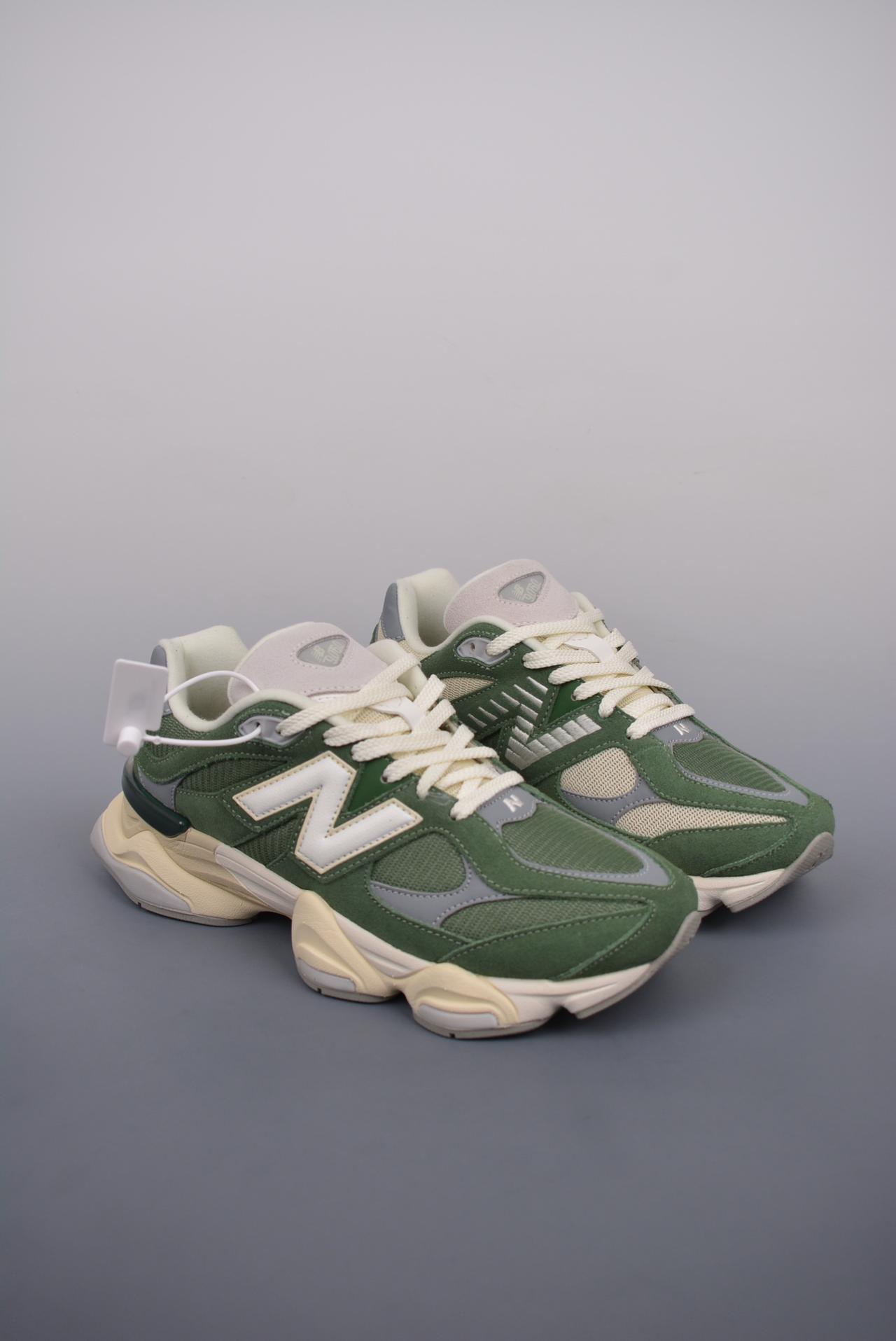 运动鞋, 跑鞋, 慢跑鞋, New Balance - Joe Freshgoods x New Balance NB9060 渠道纯原 联名款 复古休闲运动慢跑鞋 
官方货号: U9060VNGOD
尺码：36-46.5