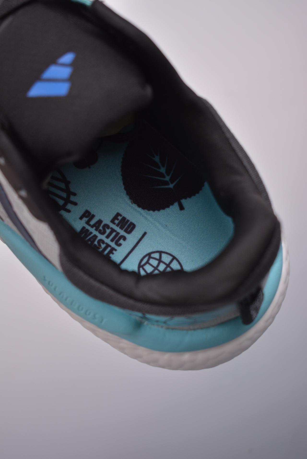跑鞋, 跑步鞋, adidas - 阿迪达斯 adidas Solarboost 5 鞋子类型：中底跑步鞋 鞋帮高度：未提及 颜色：未提及 货号：未提及