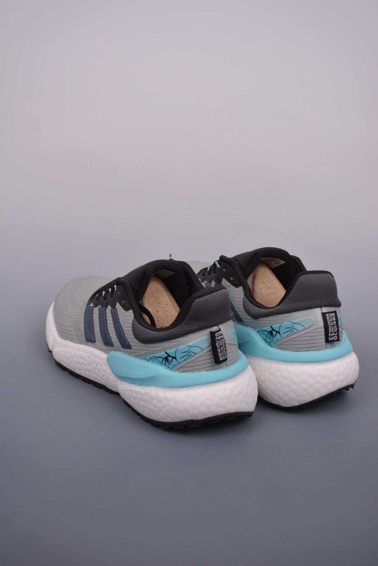 跑鞋, 跑步鞋, adidas - 阿迪达斯 adidas Solarboost 5 鞋子类型：中底跑步鞋 鞋帮高度：未提及 颜色：未提及 货号：未提及