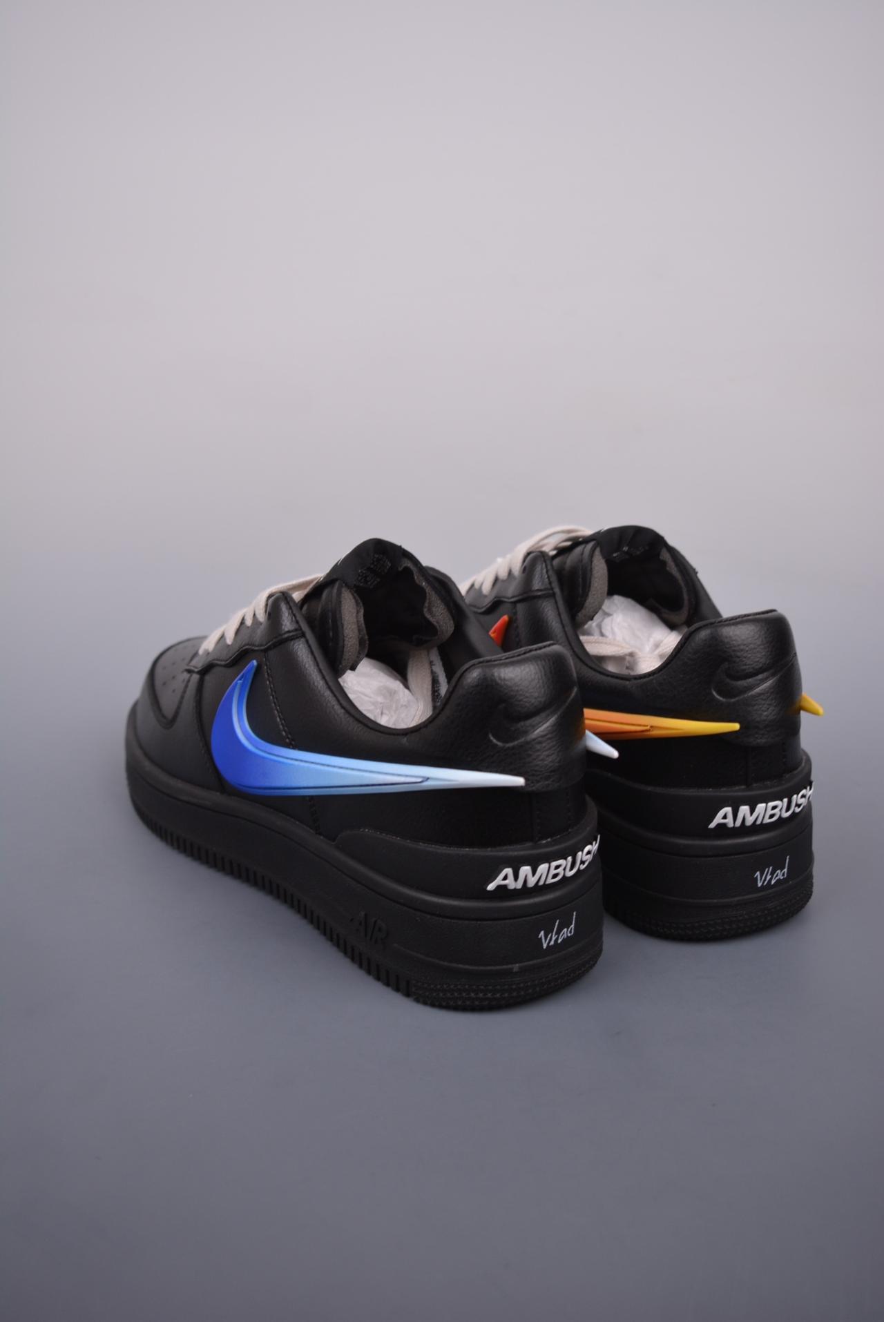 篮球鞋, 球鞋, Nike Air Force 1 Low, Nike Air Force 1, Air Force 1 Low, Air Force 1 - Nike Air Force 1 Low AMBUSH联名 高帮篮球鞋 白色 货号：DV3464 001DX