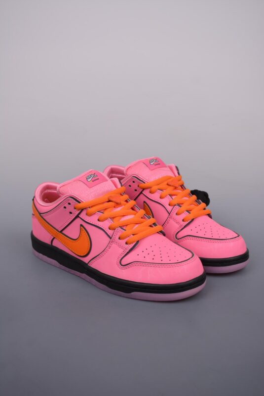 运动鞋, 篮球鞋, 球鞋 - Nike Dunk SB Low 飞天小女警联名 花花黑粉 高帮篮球鞋 颜色：600NCC 货号：FD2631