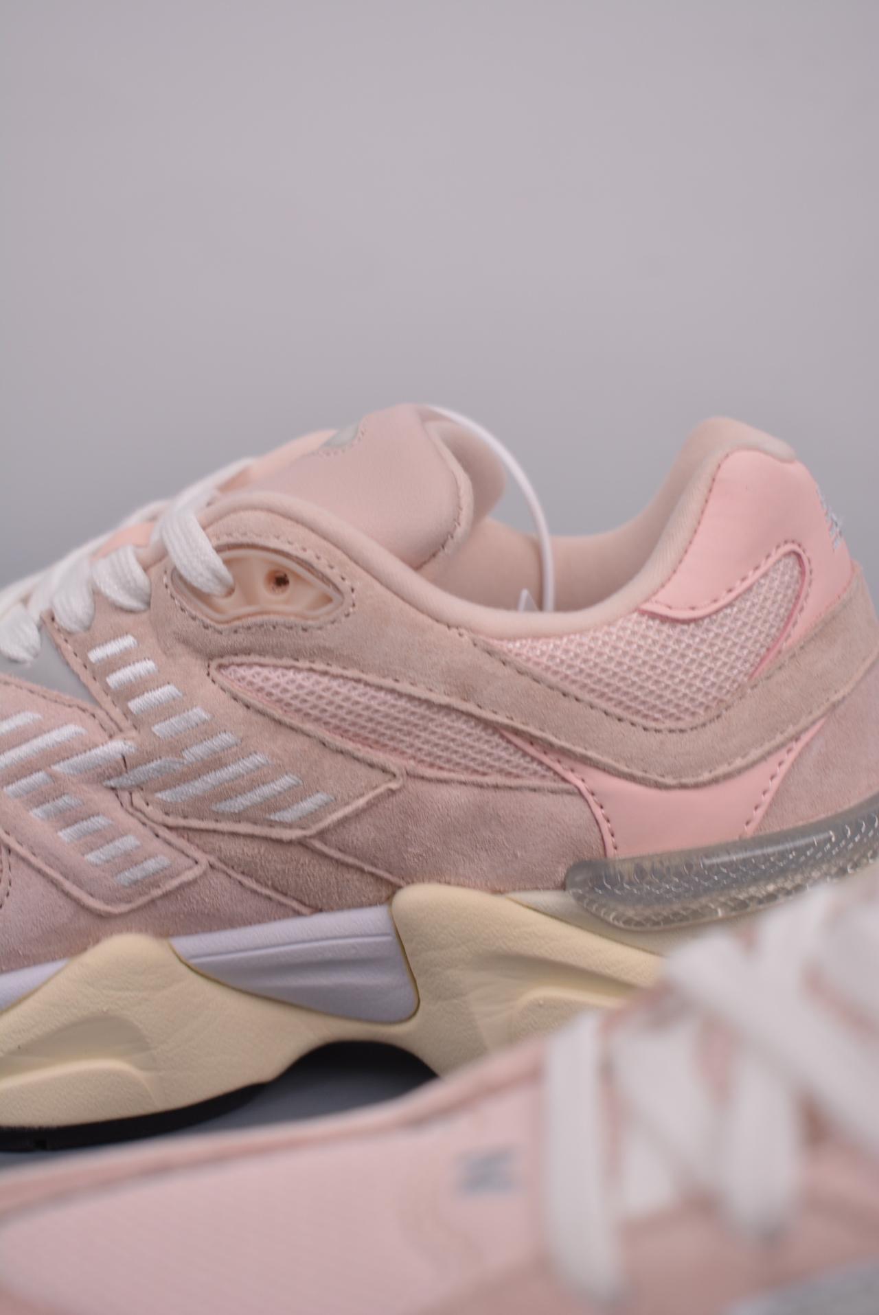 跑鞋, 慢跑鞋, New Balance - Joe Freshgoods x New Balance NB9060 联名款 复古休闲运动慢跑鞋 颜色：柔和、温暖的粉橘色调 货号：U9060CSPQ 尺码：36-45