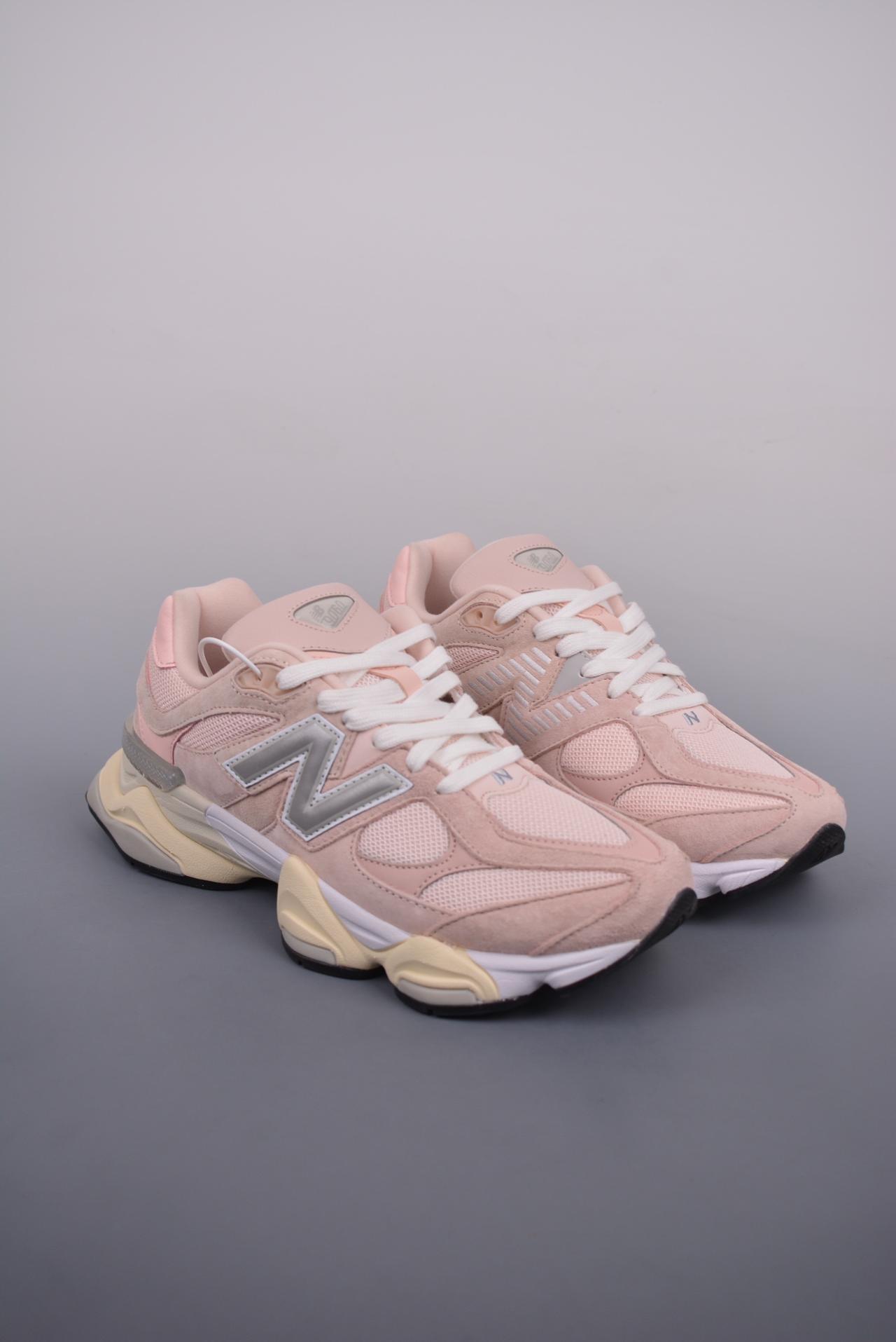 跑鞋, 慢跑鞋, New Balance - Joe Freshgoods x New Balance NB9060 联名款 复古休闲运动慢跑鞋 颜色：柔和、温暖的粉橘色调 货号：U9060CSPQ 尺码：36-45