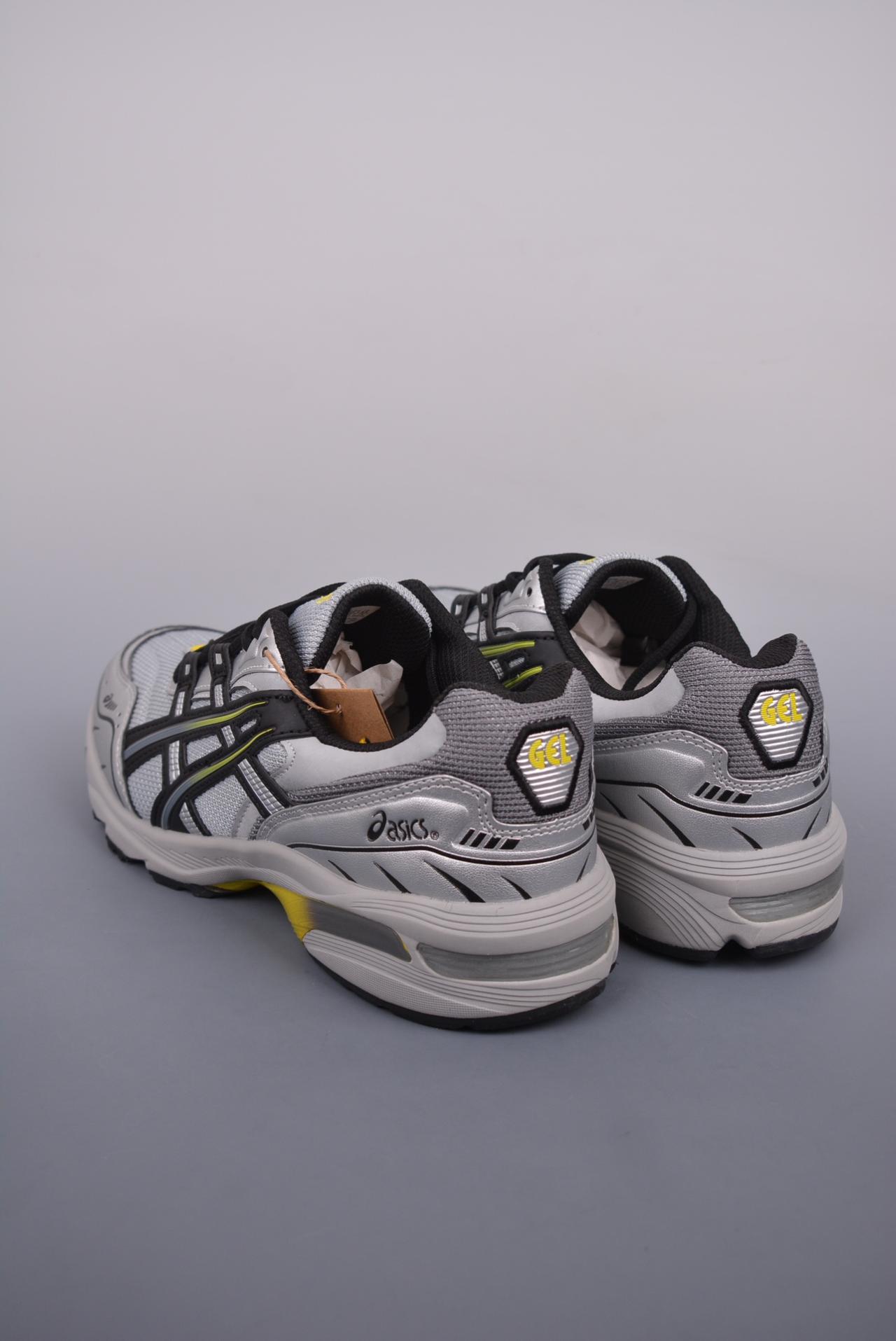 运动鞋, 跑鞋 - Asics Gel-1090 运动休闲透气专业跑鞋 鞋帮高度：中帮 颜色：灰色 官方货号：1203A159 020JS