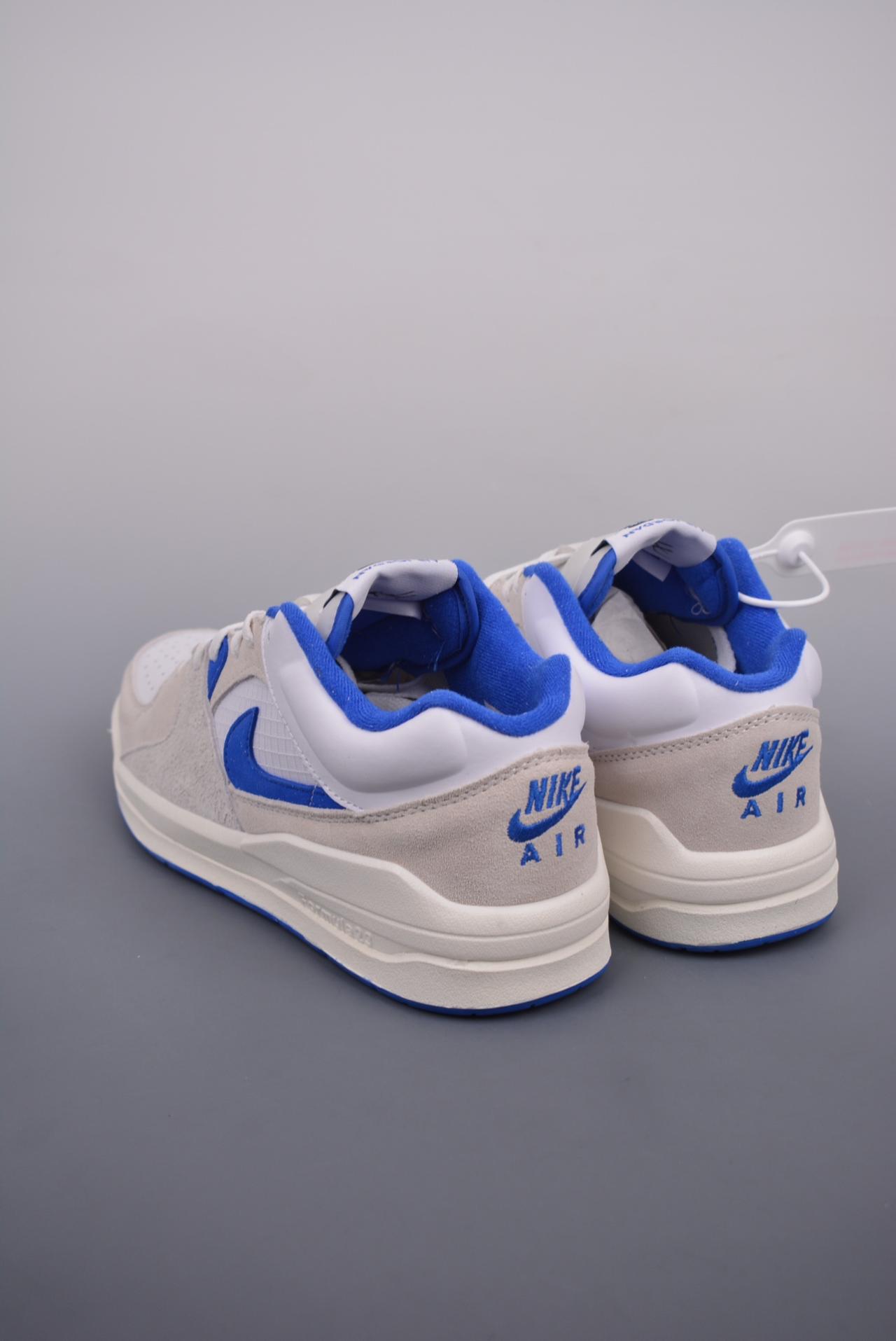 运动鞋, 运动板鞋, 板鞋, Jordan Stadium 90 - Air Jordan Stadium 90 缓震防滑休闲运动板鞋 网眼 皮革和绒面革材料混合制成 高帮 鞋舌标签在鞋舌内侧印有“Flight”字样 颜色：104SL 货号：DX4397 104SL