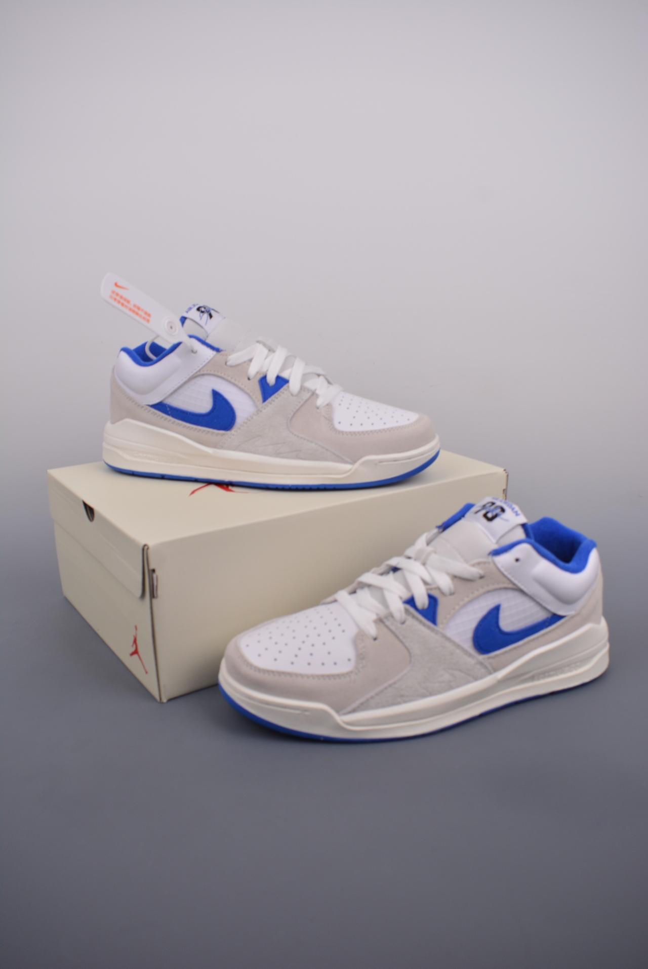 运动鞋, 运动板鞋, 板鞋, Jordan Stadium 90 - Air Jordan Stadium 90 缓震防滑休闲运动板鞋 网眼 皮革和绒面革材料混合制成 高帮 鞋舌标签在鞋舌内侧印有“Flight”字样 颜色：104SL 货号：DX4397 104SL