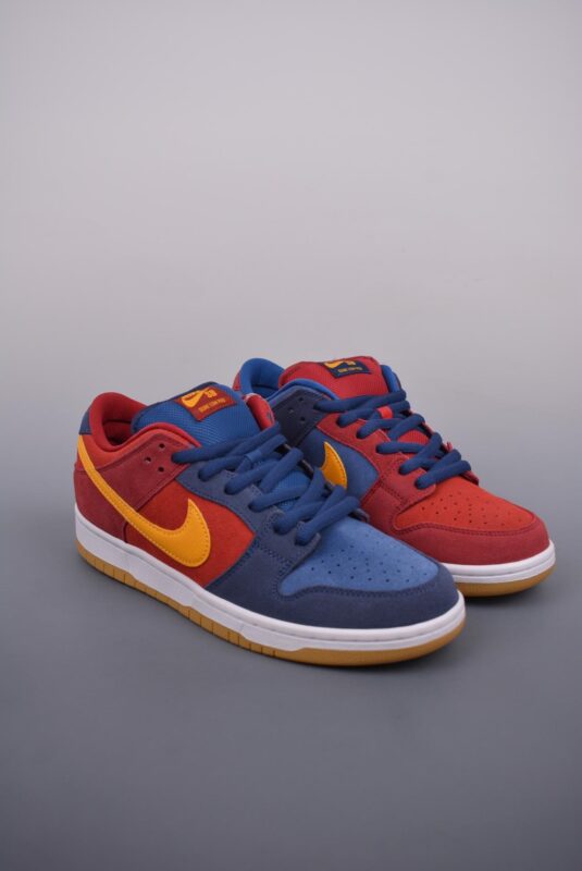 运动鞋, SB Dunk Low, Nike SB Dunk Low - Nike SB Dunk Low 巴塞罗那 鞋子类型：低帮 纯原大厂出品
颜色：巴塞罗那队标蓝橙色
货号：DJ0606 400JS
尺码：36 36.5 37.5 38 38.5 39 40 40.5 41 42 42.5 43 44 44.5 45 46 47.5