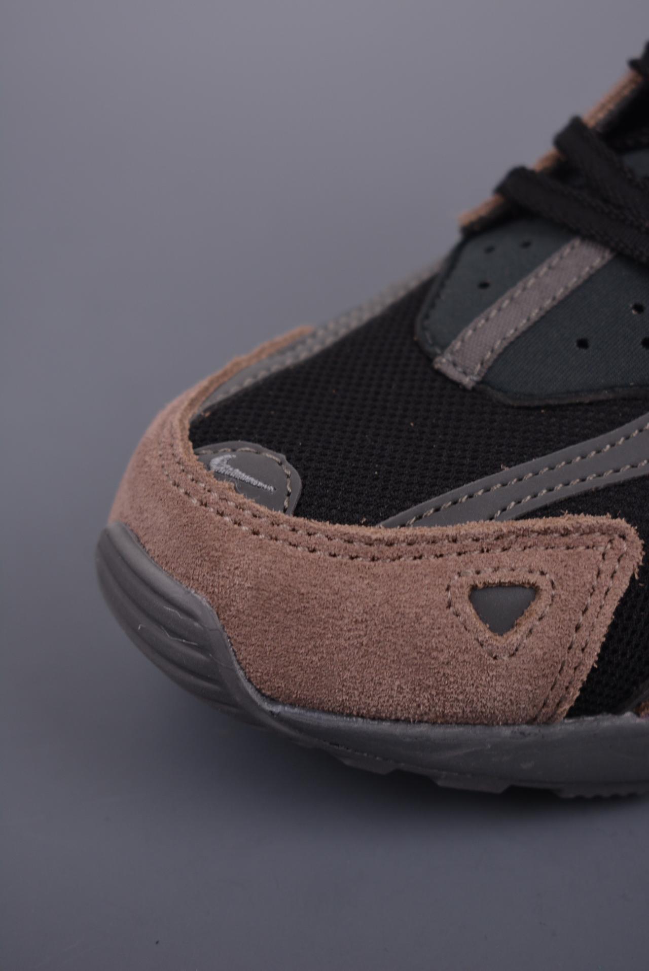 运动鞋, 跑鞋, 休闲鞋, Nike Air Huarache - Nike Air Huarache Runner 华莱士12代 鞋子类型：运动休闲跑鞋 鞋帮高度：网面透气 颜色：氯丁橡胶 货号：DZ3306 006MK