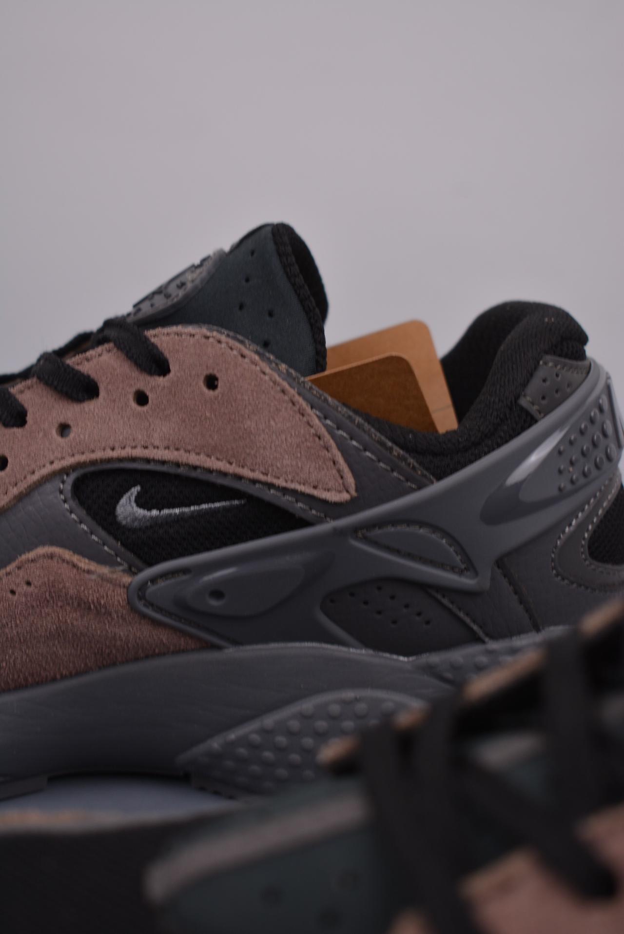 运动鞋, 跑鞋, 休闲鞋, Nike Air Huarache - Nike Air Huarache Runner 华莱士12代 鞋子类型：运动休闲跑鞋 鞋帮高度：网面透气 颜色：氯丁橡胶 货号：DZ3306 006MK