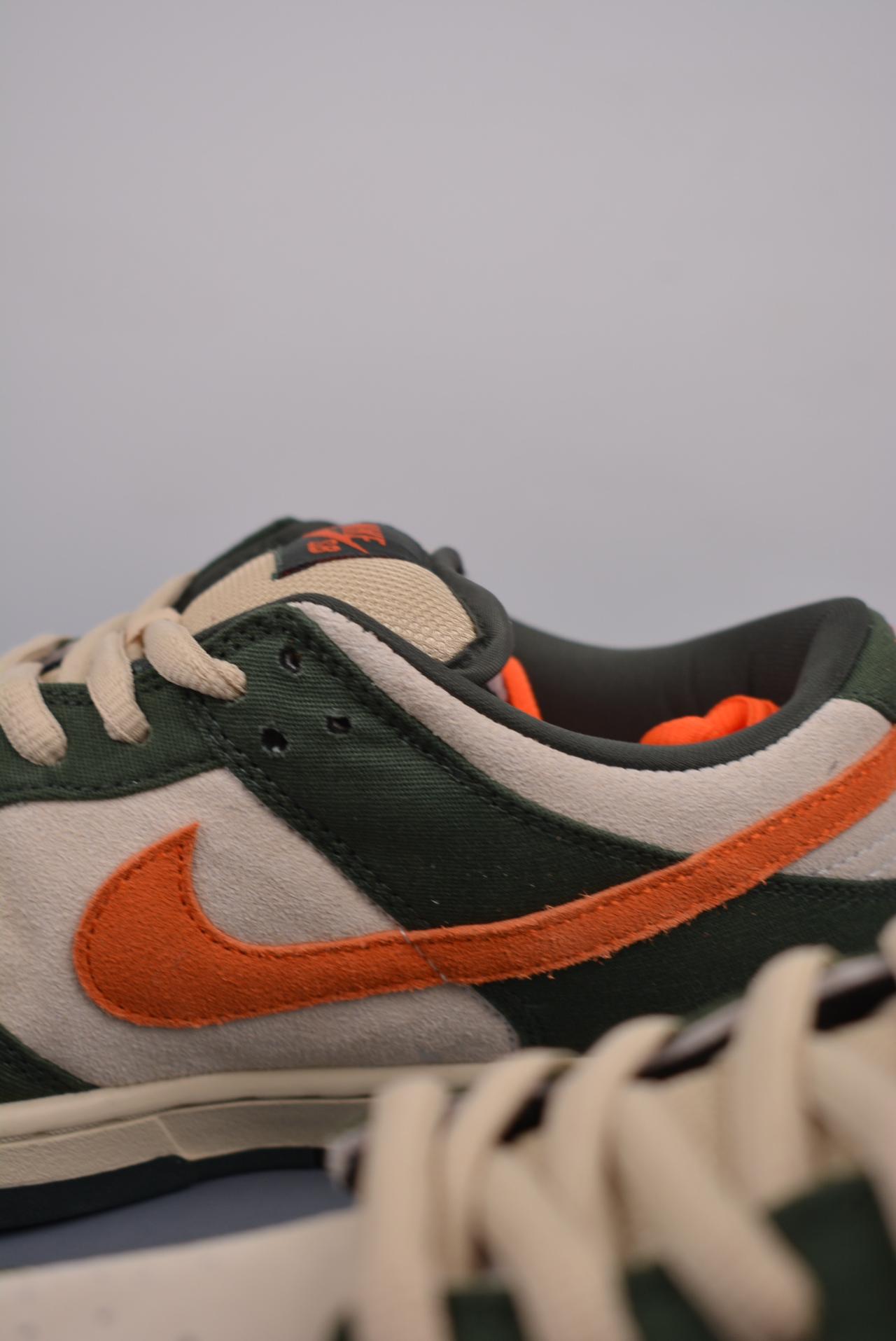 运动鞋, SB Dunk Low, Nike SB Dunk Low - Nike SB Dunk Low Eire 绿红 极力推荐 顶级版本
官方货号：304292 185NCC