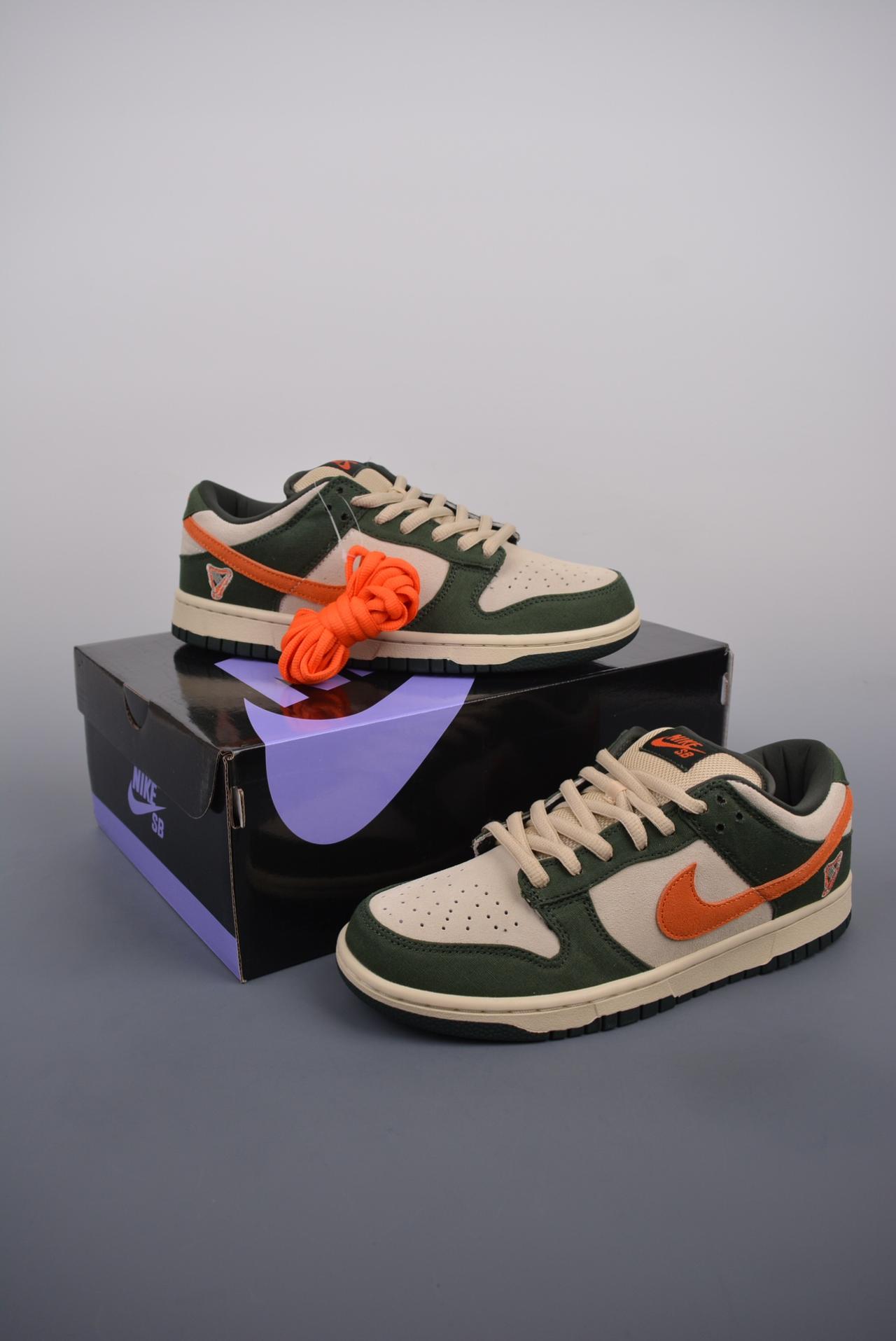 运动鞋, SB Dunk Low, Nike SB Dunk Low - Nike SB Dunk Low Eire 绿红 极力推荐 顶级版本
官方货号：304292 185NCC