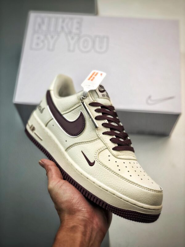篮球鞋, 球鞋, CW2288-111, Air Force 1 Low, Air Force 1 - Air Force 1 Low "By You" 高帮篮球鞋 米白酒红 货号：CW2288-111