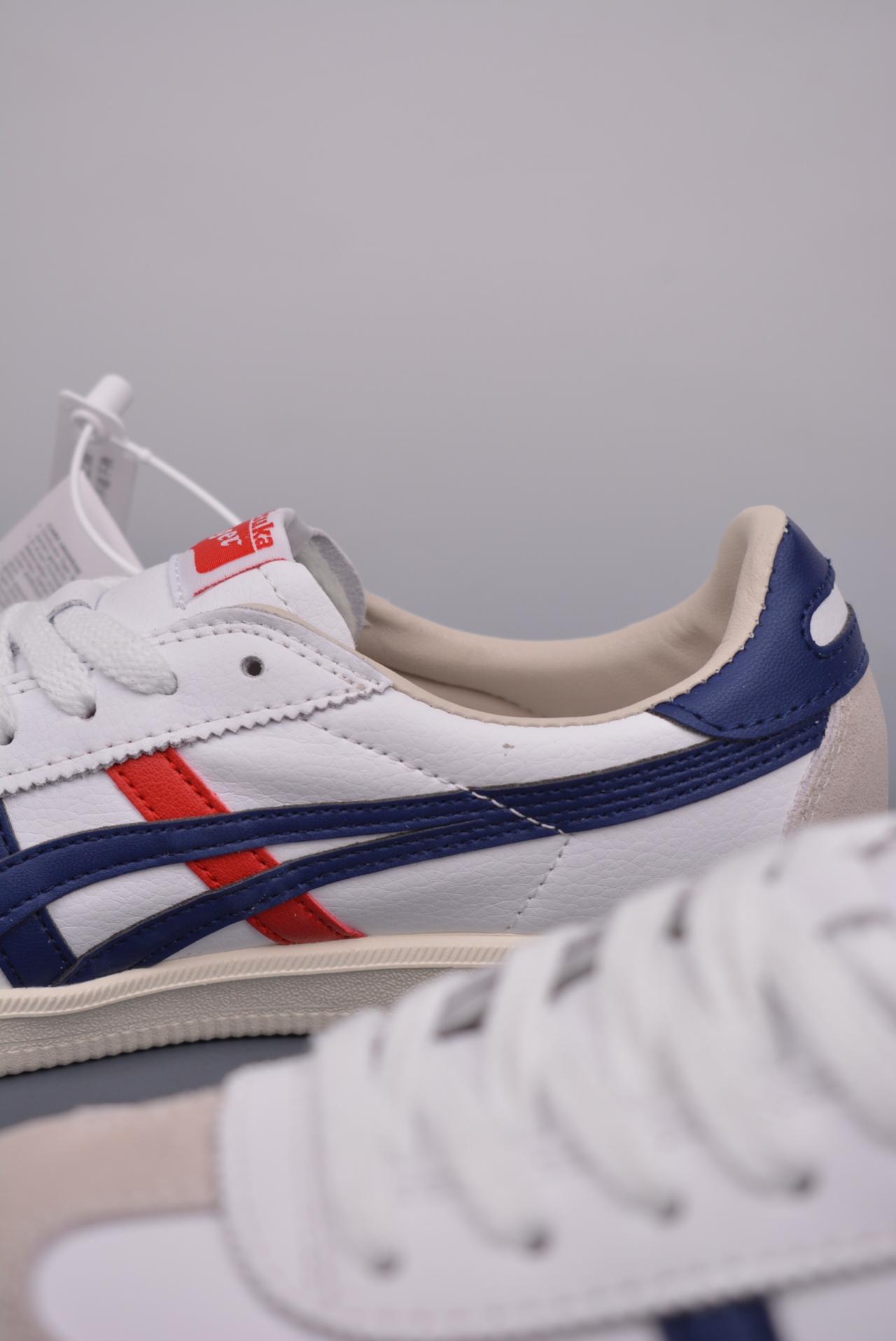 跑鞋 - Onitsuka Tiger Tokuten 休闲跑鞋 低帮 灰色 货号: 1183C095HLD
