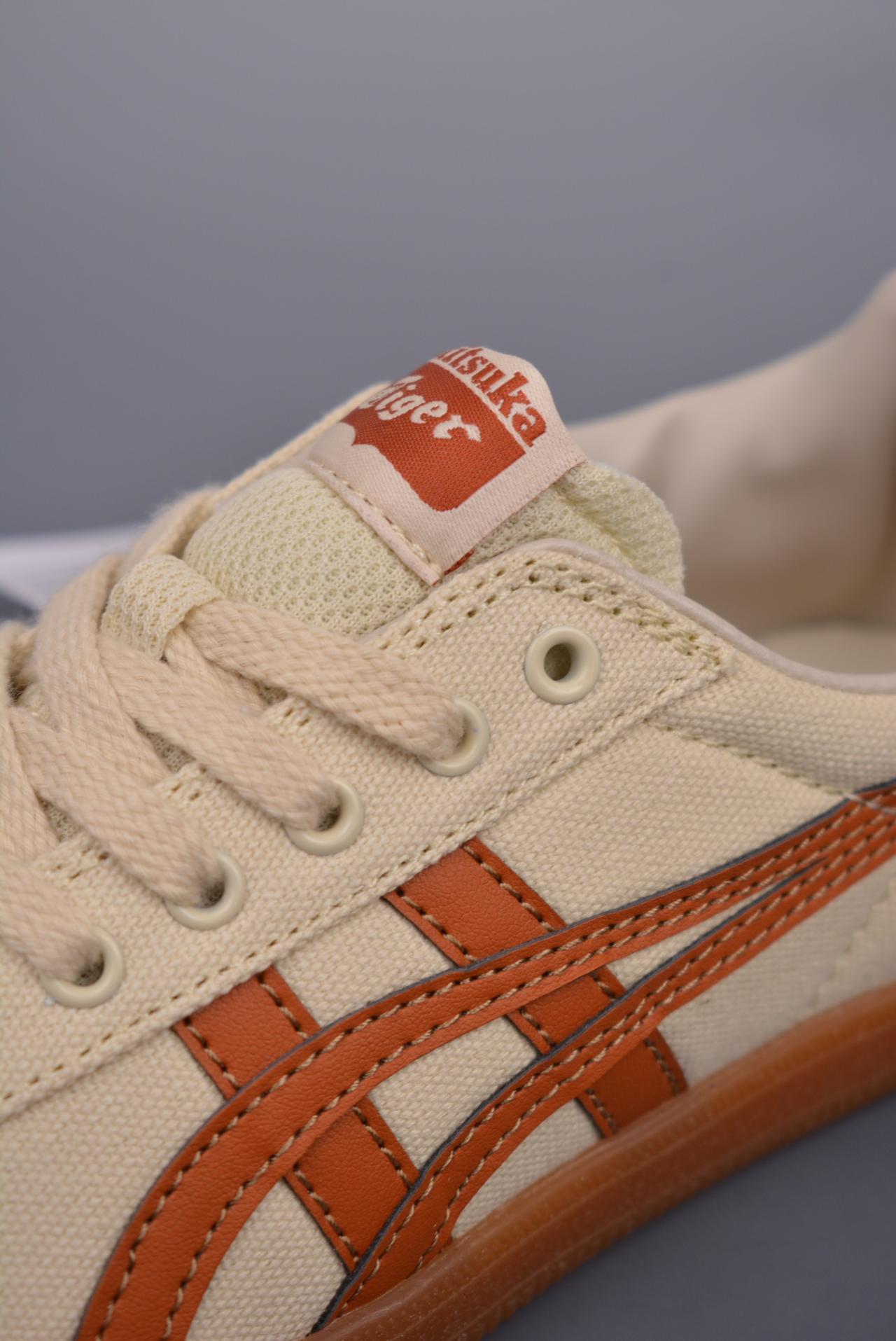 运动鞋, 跑鞋 - Onitsuka Tiger Tokuten 低帮休闲跑鞋 鬼塚虎 布面 灰色 货号: 1183A862 200HLD
