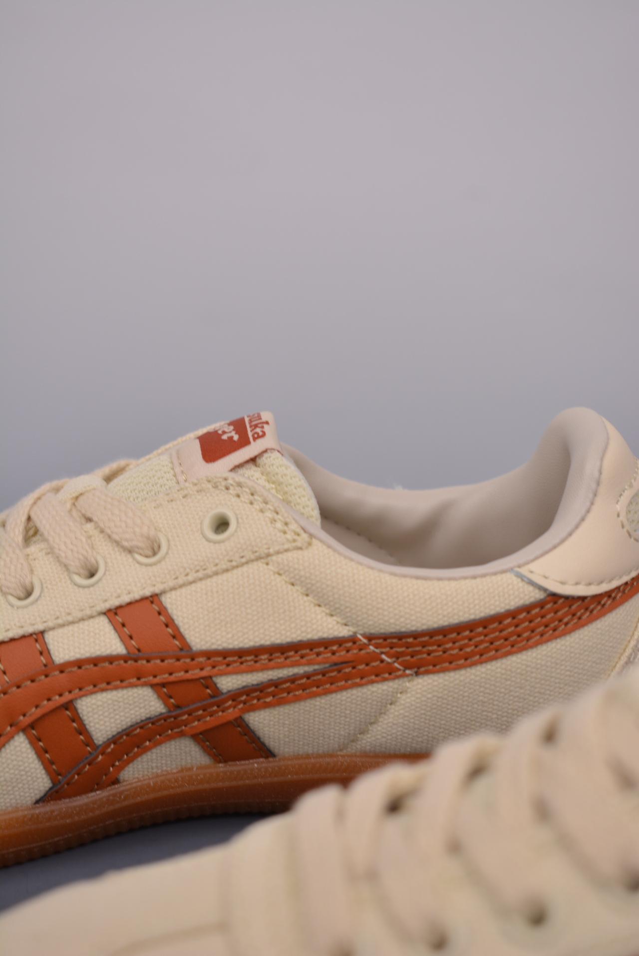 运动鞋, 跑鞋 - Onitsuka Tiger Tokuten 低帮休闲跑鞋 鬼塚虎 布面 灰色 货号: 1183A862 200HLD