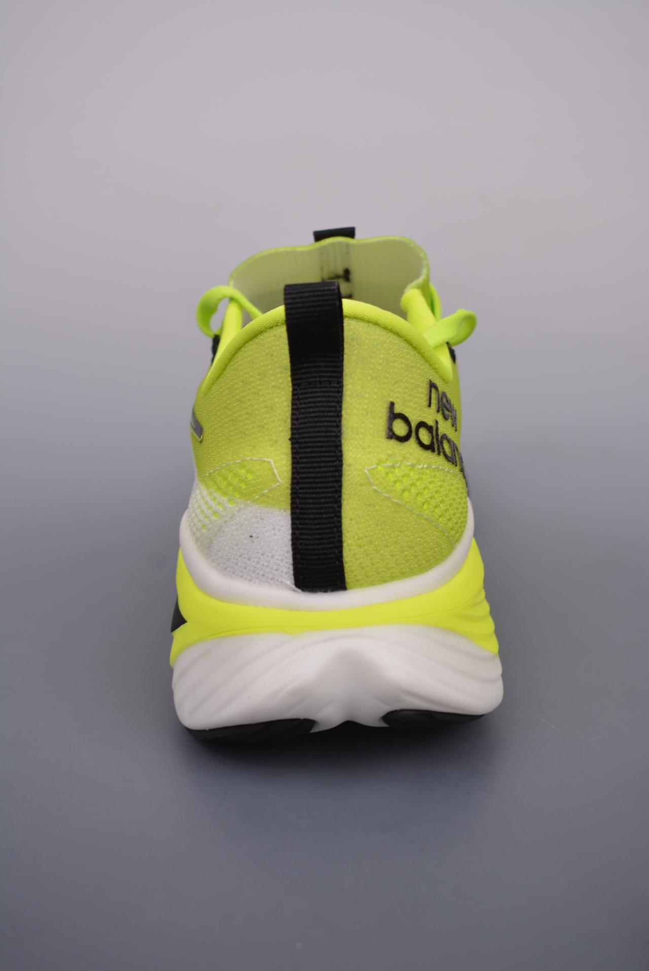 运动鞋, 跑鞋, 跑步鞋, PE, New Balance - New Balance FuelCell Supercomp Trainer V2 跑步鞋 高帮 颜色：无 官方货号：WRCELCT3OD