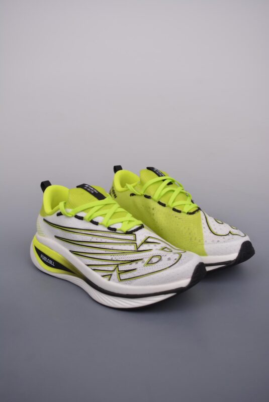 运动鞋, 跑鞋, 跑步鞋, PE, New Balance - New Balance FuelCell Supercomp Trainer V2 跑步鞋 高帮 颜色：无 官方货号：WRCELCT3OD