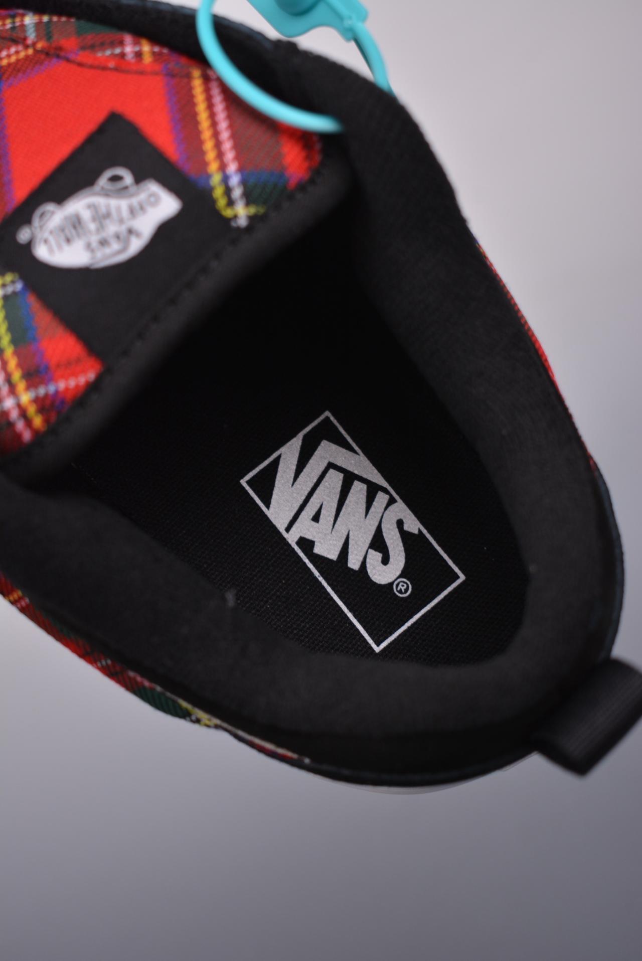 运动鞋, Vans, RO, Knu Skool - Vans Classics Knu Skool 土豆鞋 低帮面包鞋 中国红 货号：VN000CRPBRO