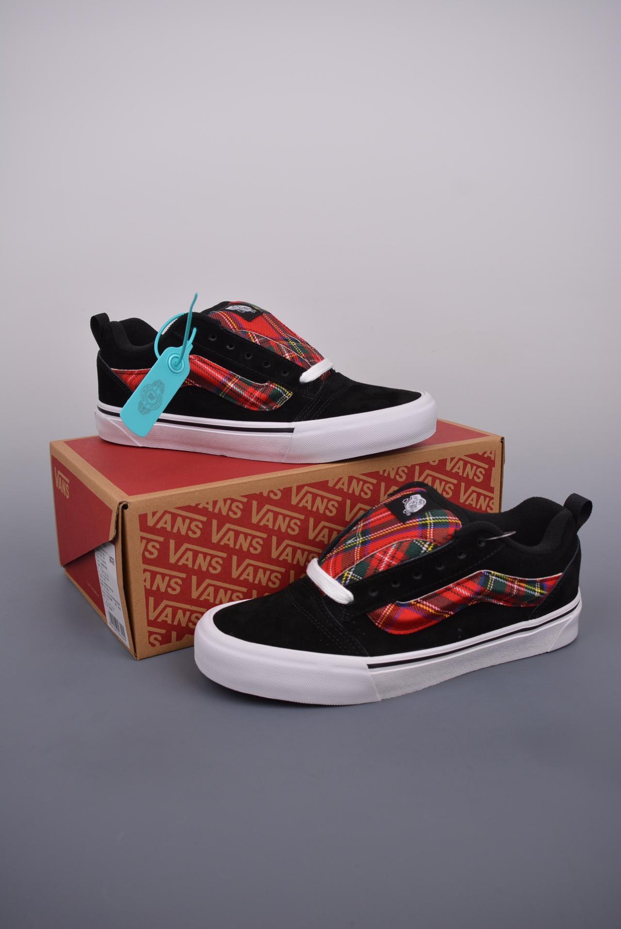 运动鞋, Vans, RO, Knu Skool - Vans Classics Knu Skool 土豆鞋 低帮面包鞋 中国红 货号：VN000CRPBRO