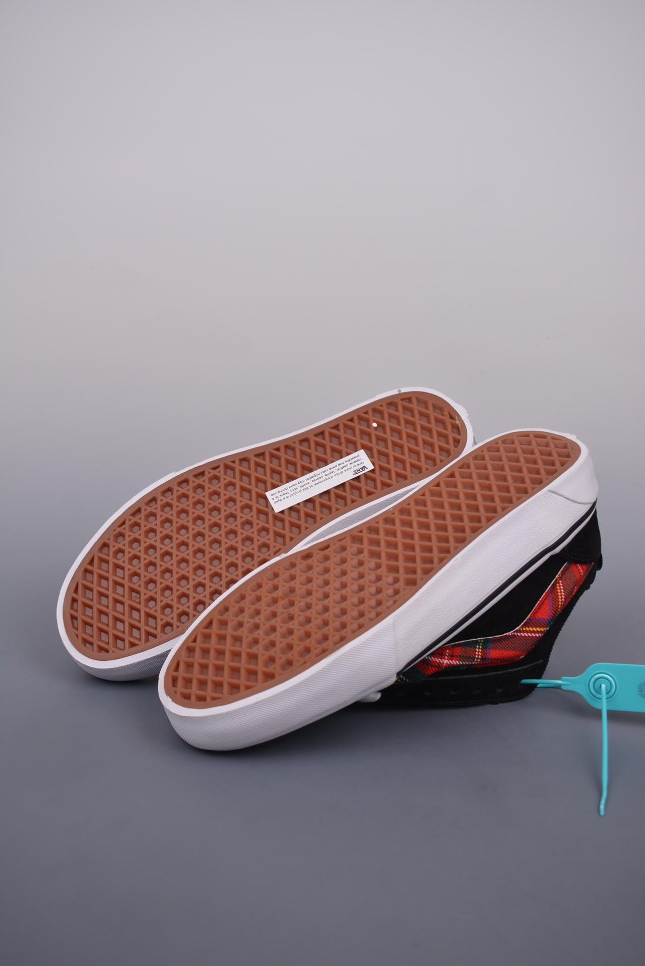 运动鞋, Vans, RO, Knu Skool - Vans Classics Knu Skool 土豆鞋 低帮面包鞋 中国红 货号：VN000CRPBRO