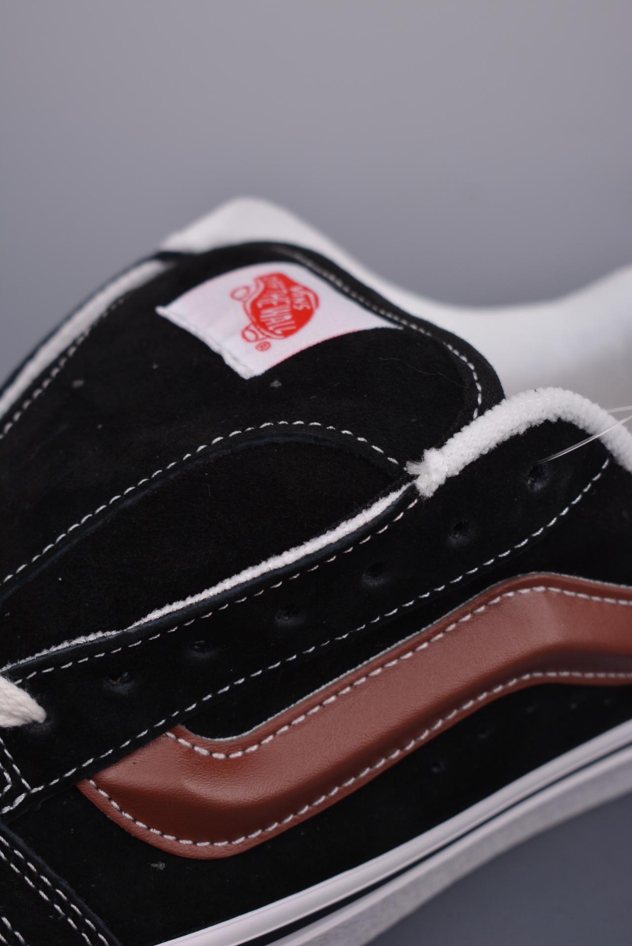 运动鞋, 服装, Vans, Knu Skool - Vans Classics Knu Skool 面包鞋
Imran Potato与Vans联名超火的土豆鞋