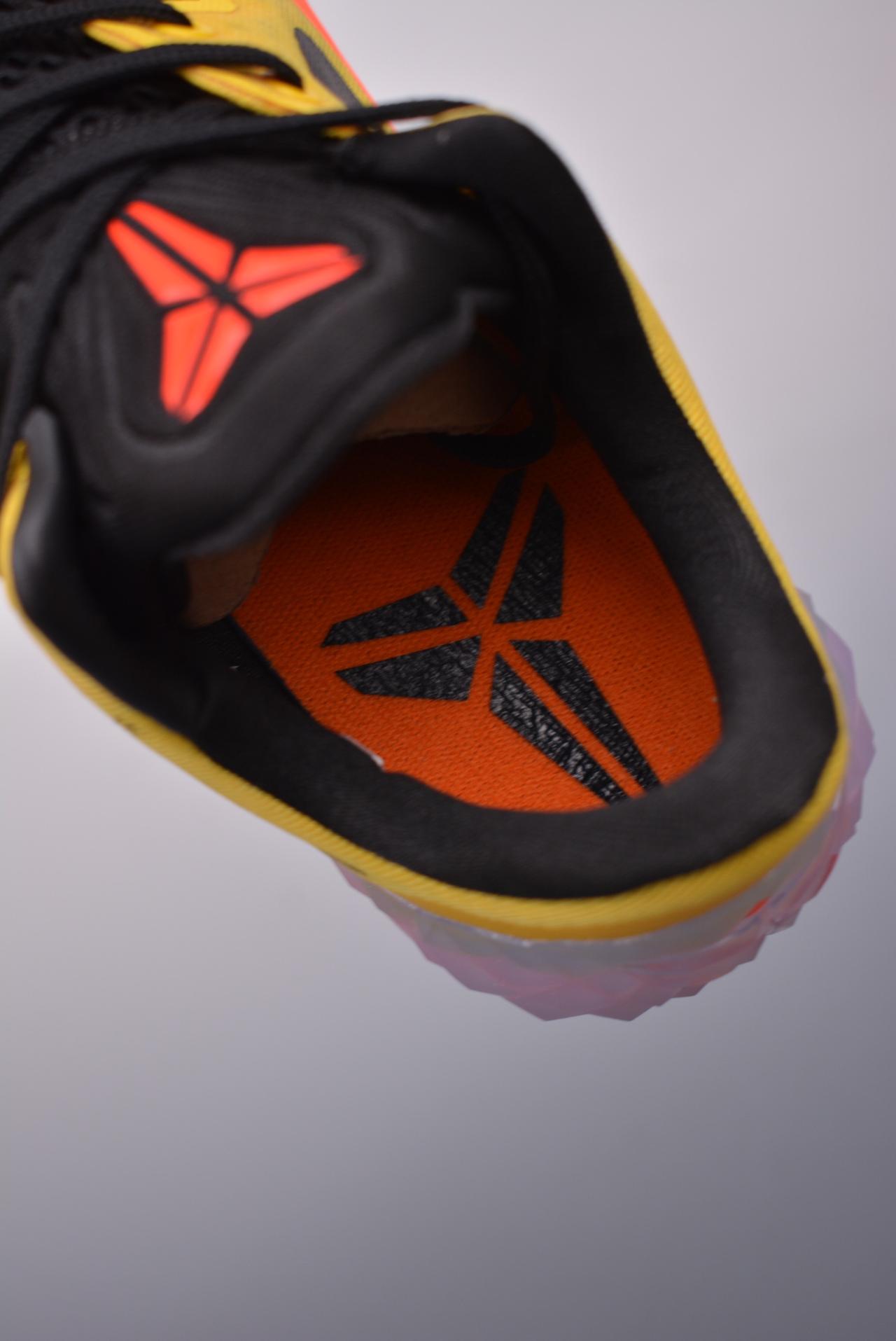 篮球鞋, 球鞋, 实战篮球鞋, Nike - Nike Venomenon 5 毒液5代 低帮篮球鞋

官方货号: 815757 105CF

尺码: 40 40.5 41 42 42.5 43 44 44.5 45 46