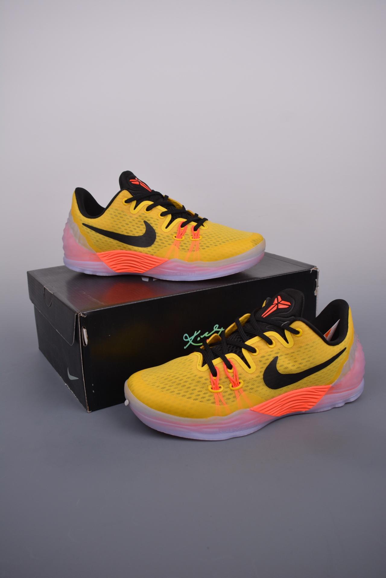 篮球鞋, 球鞋, 实战篮球鞋, Nike - Nike Venomenon 5 毒液5代 低帮篮球鞋

官方货号: 815757 105CF

尺码: 40 40.5 41 42 42.5 43 44 44.5 45 46