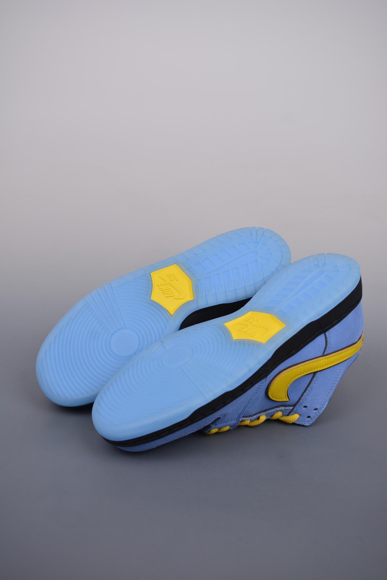 运动鞋, Nike, Dunk SB Low, Dunk SB, Dunk - Nike Dunk SB Low 飞天小女警联名 泡泡浅蓝 纯原大厂出品 极力推荐 顶级版本 原装头层材料 独家版型蒸餾加工 清洁度 电绣工艺 皮料切割干净无任何毛边 细节完美 官方货号：FZ8320 400NCC 尺码：36 36.5 37.5 38 38.5 39 40 40.5 41 42 42.5 43 44 44.5 45 46 47.5
