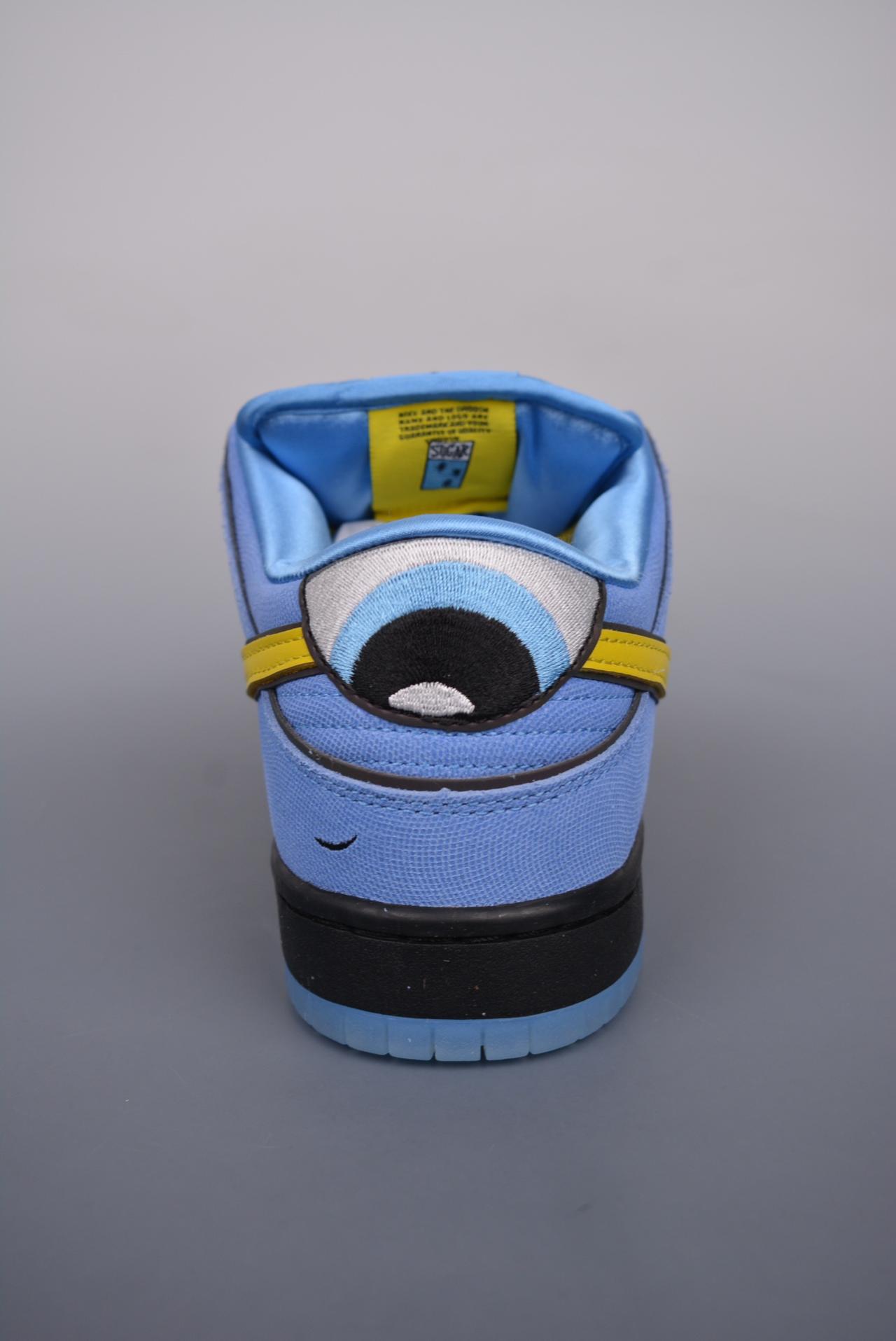 运动鞋, Nike, Dunk SB Low, Dunk SB, Dunk - Nike Dunk SB Low 飞天小女警联名 泡泡浅蓝 纯原大厂出品 极力推荐 顶级版本 原装头层材料 独家版型蒸餾加工 清洁度 电绣工艺 皮料切割干净无任何毛边 细节完美 官方货号：FZ8320 400NCC 尺码：36 36.5 37.5 38 38.5 39 40 40.5 41 42 42.5 43 44 44.5 45 46 47.5
