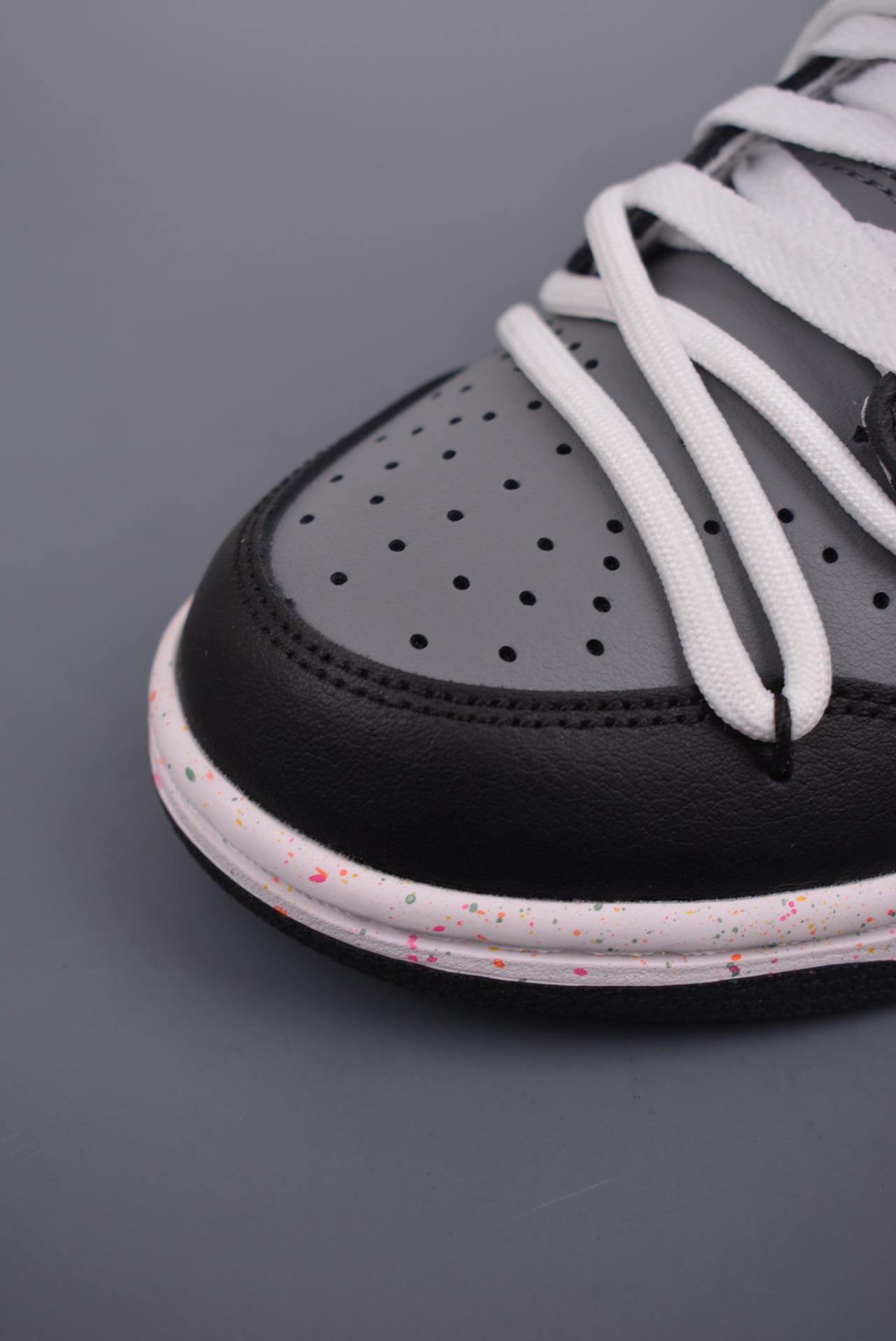解构, SB Dunk Low, Nike SB Dunk Low, Nike, Dunk Low, Dunk - Nike SB Dunk Low 泼墨黑灰 反转三勾 鞋帮高度 低帮 颜色 黑灰 货号 FD4623