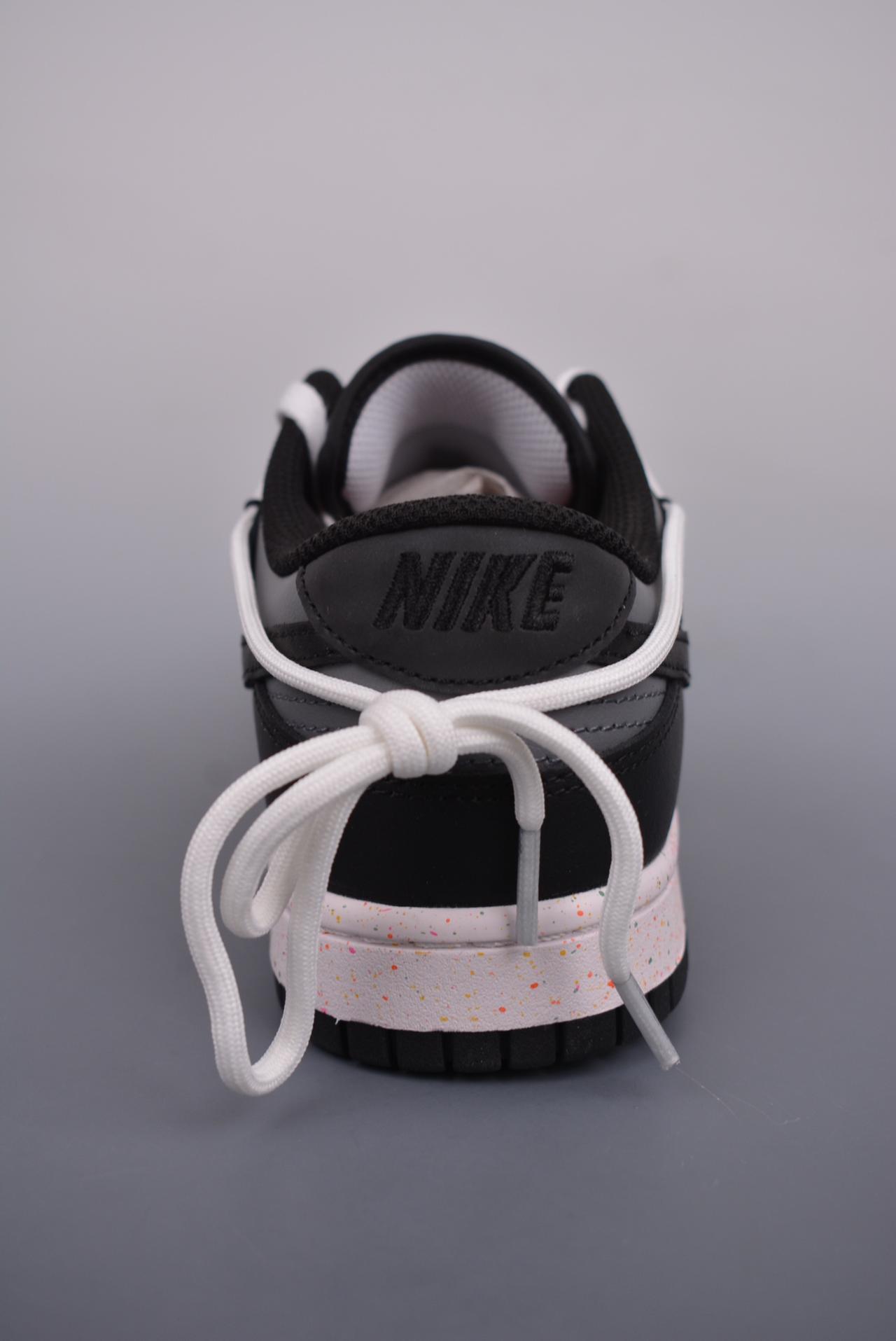 解构, SB Dunk Low, Nike SB Dunk Low, Nike, Dunk Low, Dunk - Nike SB Dunk Low 泼墨黑灰 反转三勾 鞋帮高度 低帮 颜色 黑灰 货号 FD4623