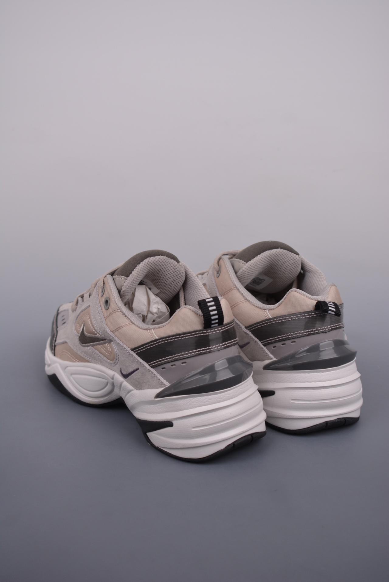 运动鞋 - Air Monarch the M2K Tekno 
客供原厂模具 指定材料
全市场唯一使用后跟定型机器 
内附专柜防尘纸，客户可直接充正销售
官方货号: BV7075 001LF
Size：35.5 36 36.5 37.5 38 38.5 39 40 40.5 41 42 42.5 43 44 44.5 45