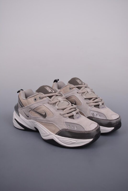 运动鞋 - Air Monarch the M2K Tekno 
客供原厂模具 指定材料
全市场唯一使用后跟定型机器 
内附专柜防尘纸，客户可直接充正销售
官方货号: BV7075 001LF
Size：35.5 36 36.5 37.5 38 38.5 39 40 40.5 41 42 42.5 43 44 44.5 45