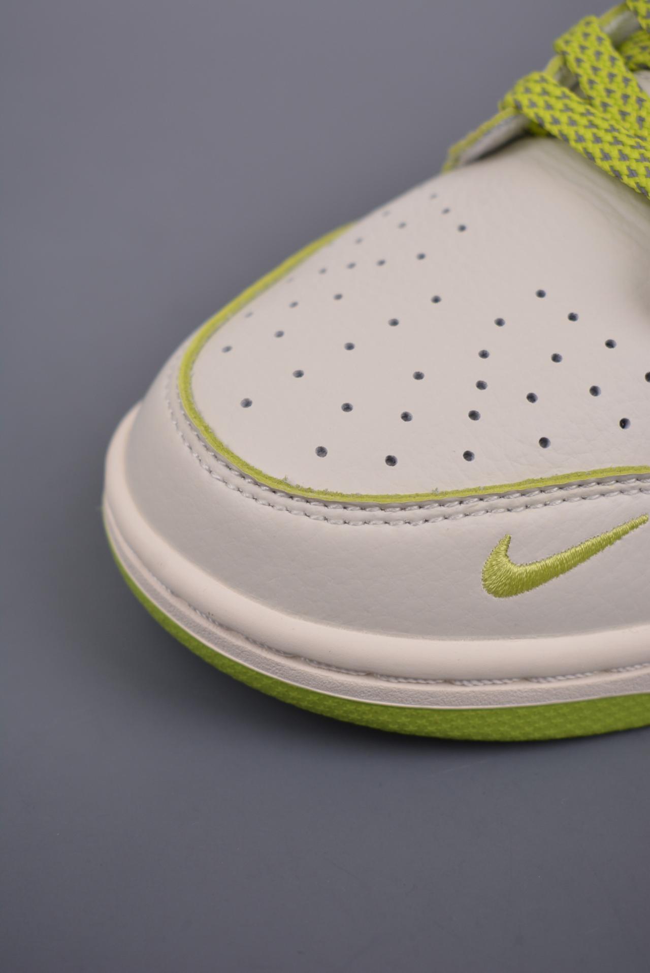 篮球鞋, 球鞋, SB Dunk Low, Nike SB Dunk Low, Nike, Dunk Low, Dunk - Nike SB Dunk Low 高帮篮球鞋 珠光绿 鞋款货号：KK0517 008JS