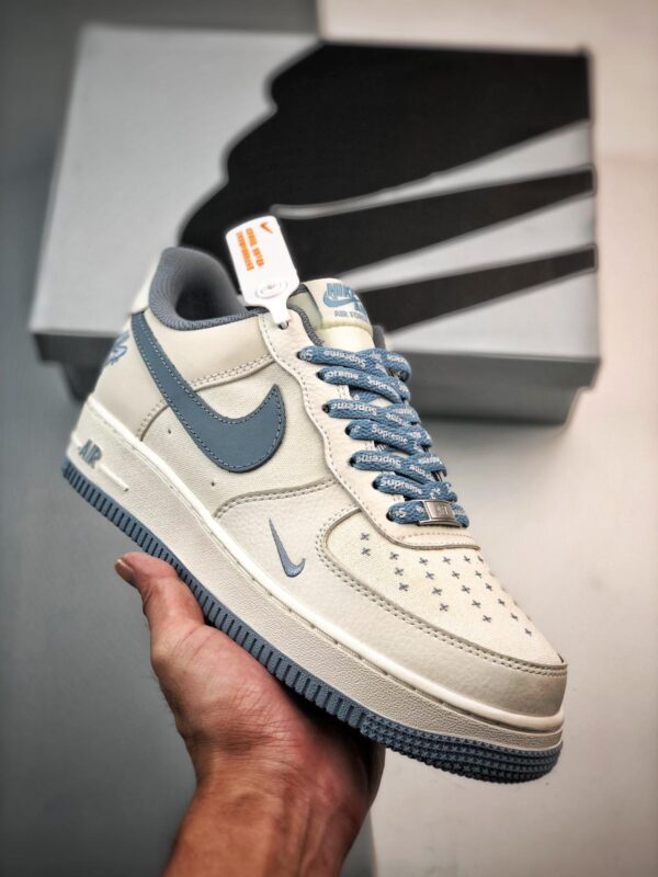 运动鞋, KD, Air Force 1 - Air Force 1 '07 Low TS 浅灰蓝帆布 鞋帮高度：低帮 系列：TS 颜色：浅灰蓝 品牌：Air Force 货号：PF9055-757